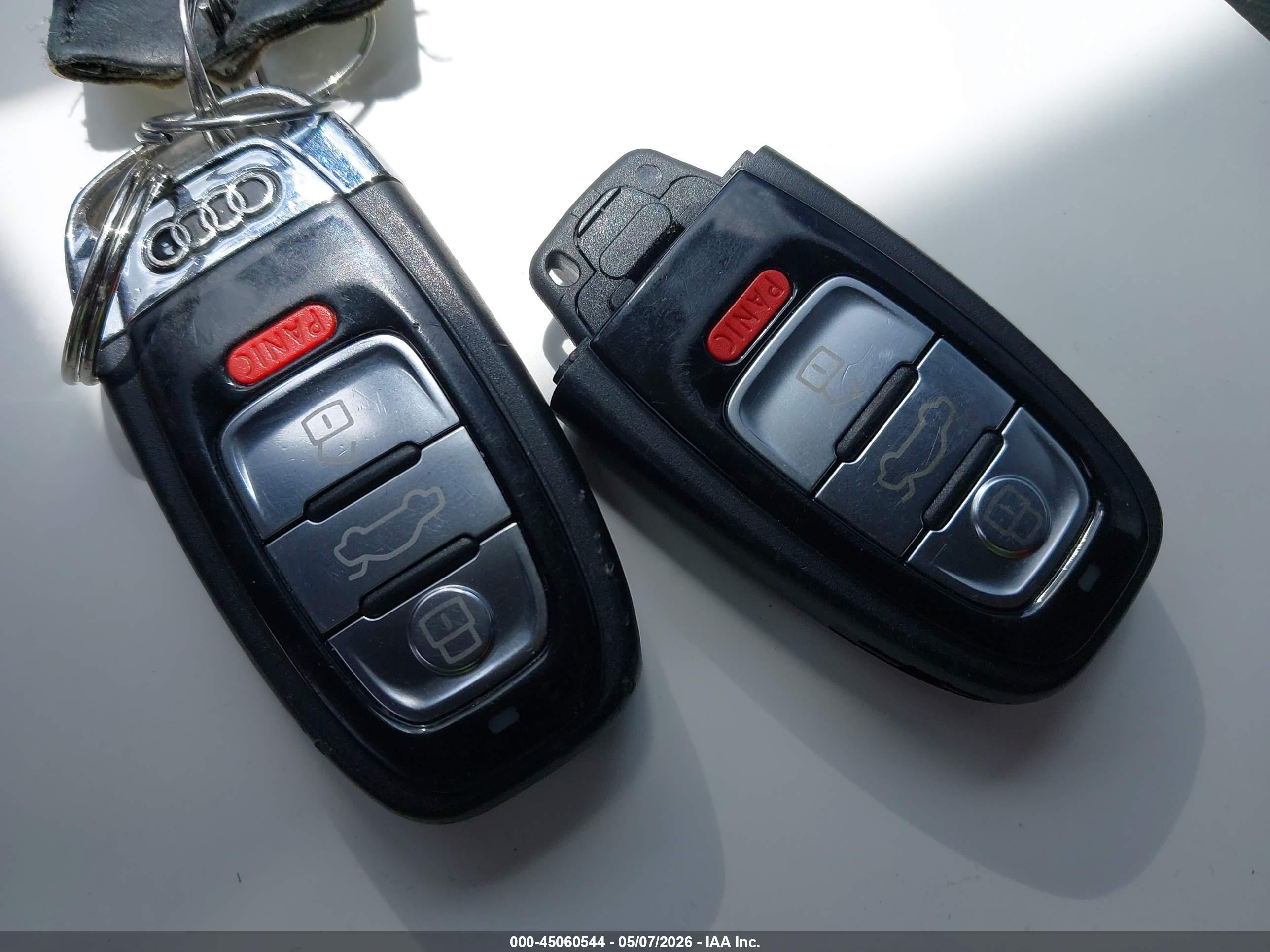 AUDI A8 image 11
