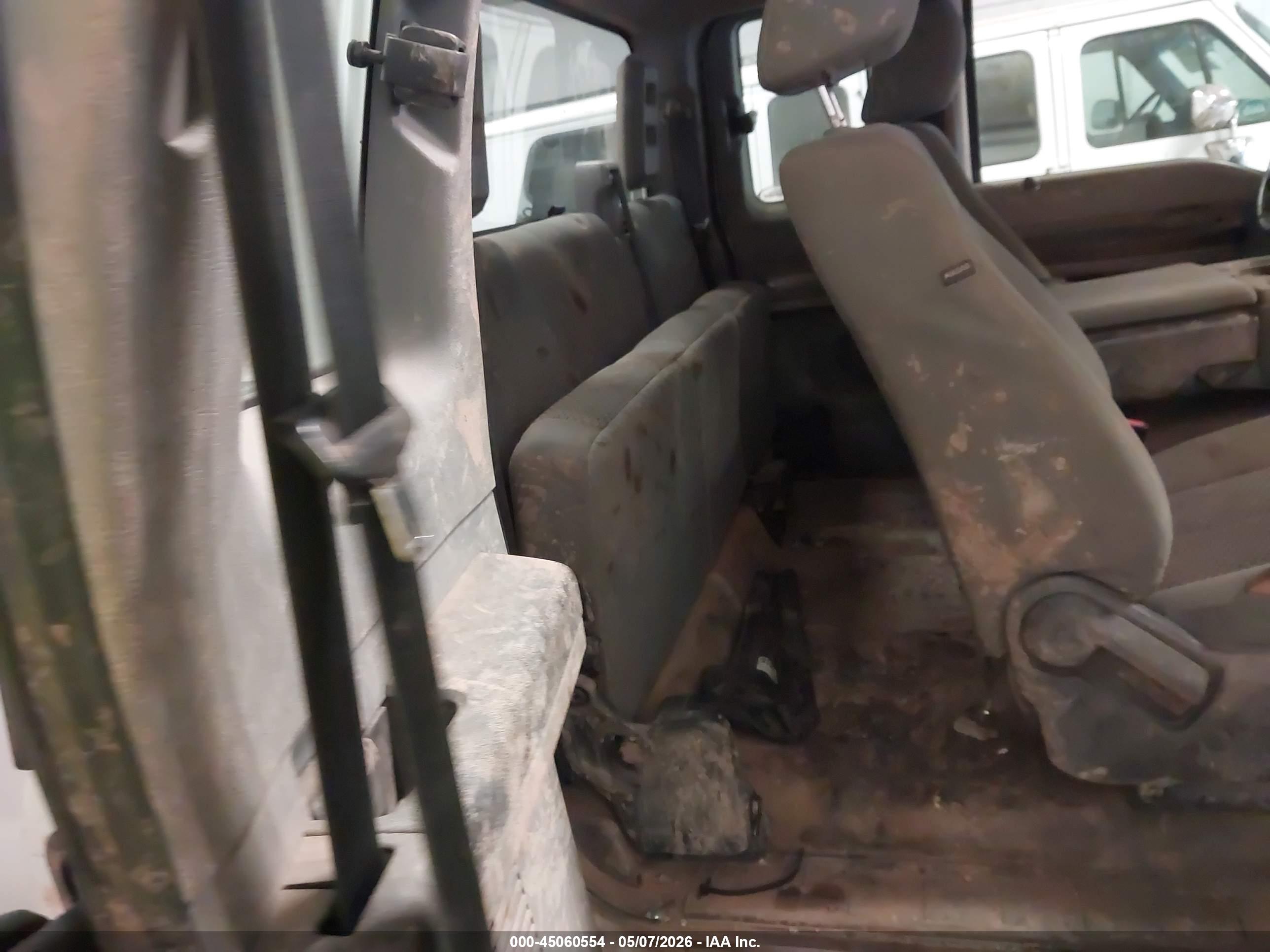 FORD F-250 image 8