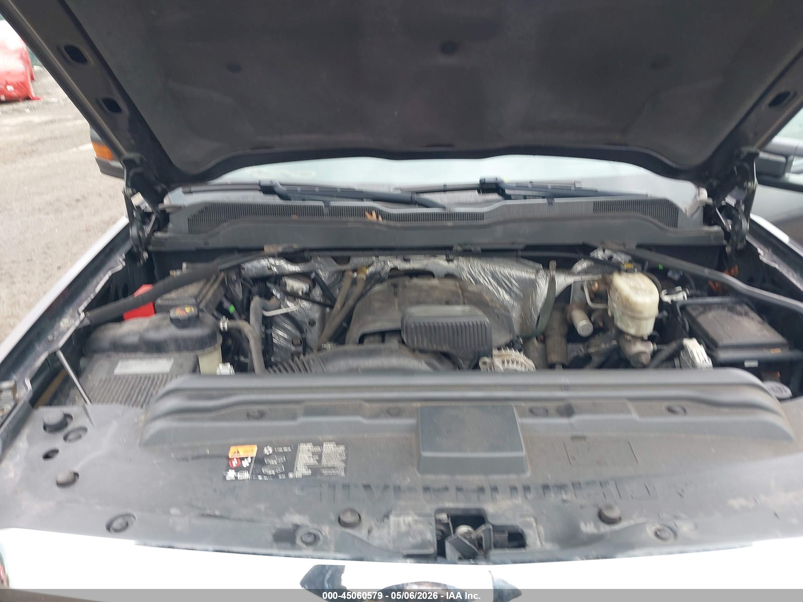 CHEVROLET SILVERADO image 10