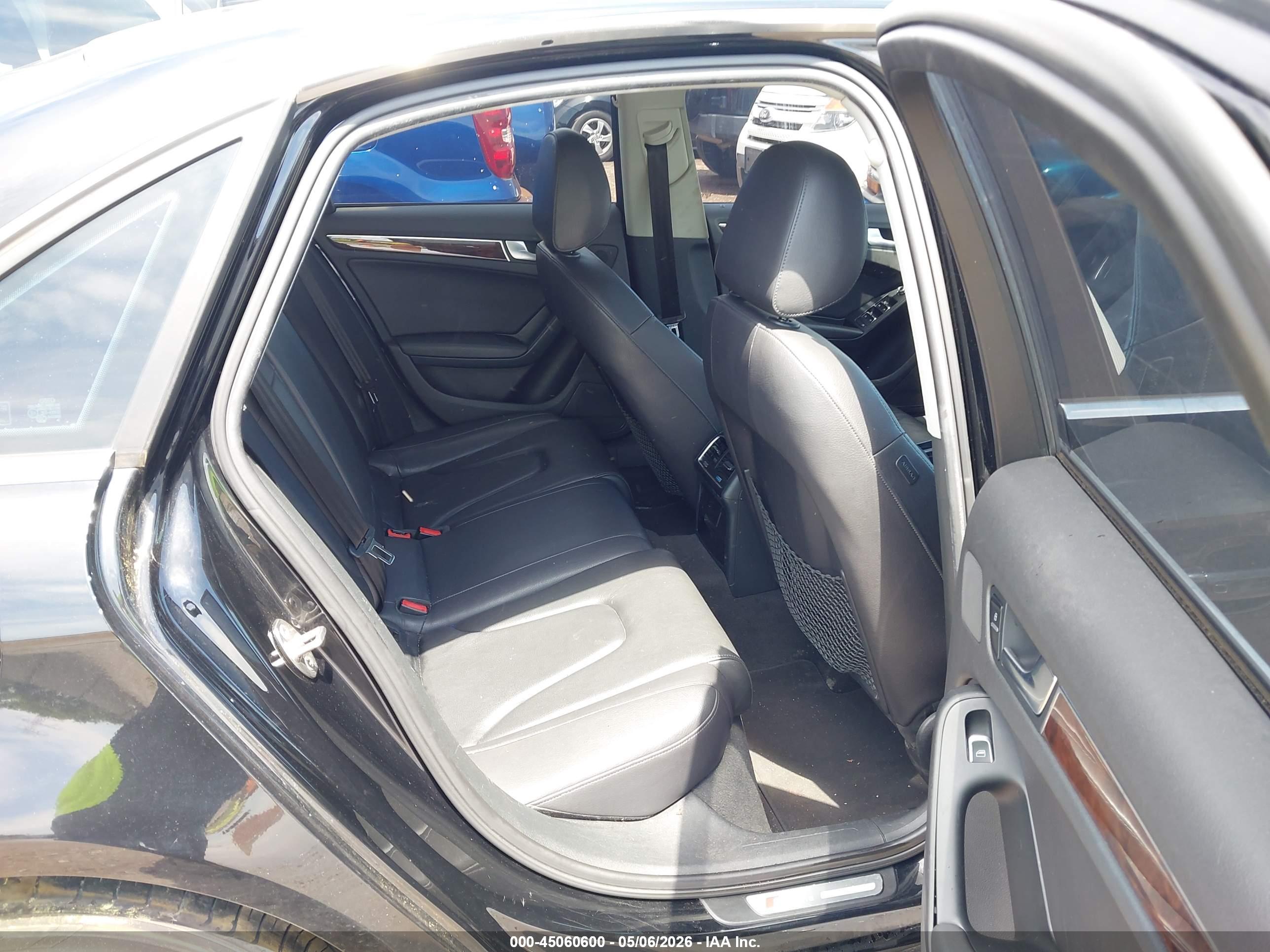 AUDI A4 image 8