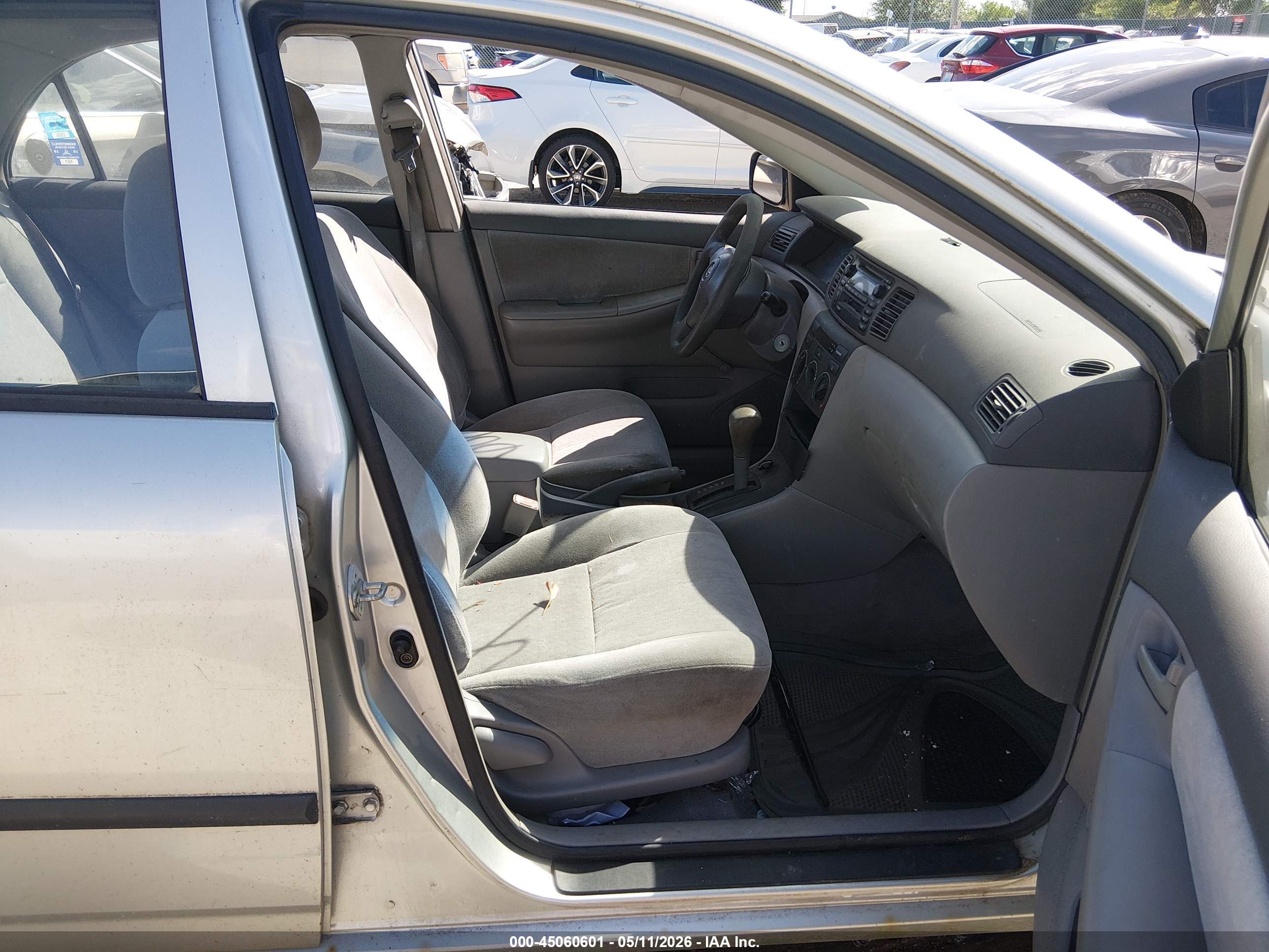 TOYOTA COROLLA image 5