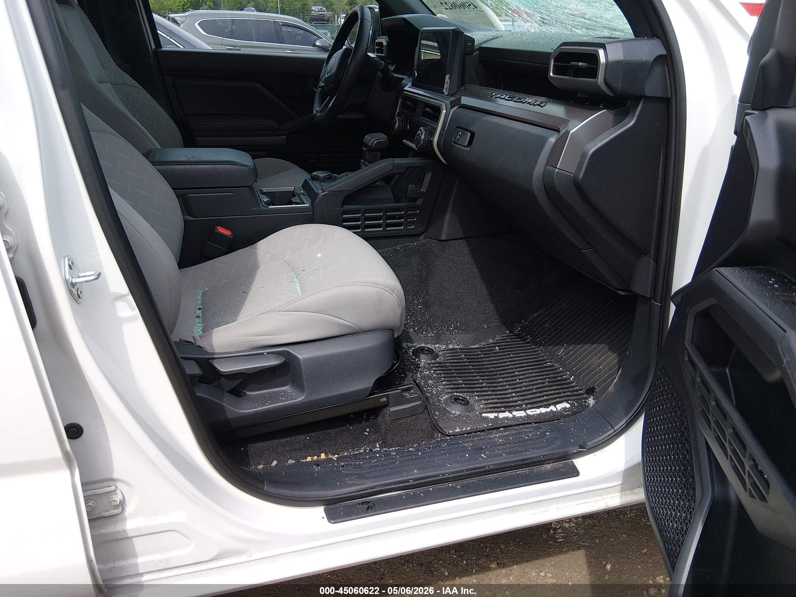 TOYOTA TACOMA image 5