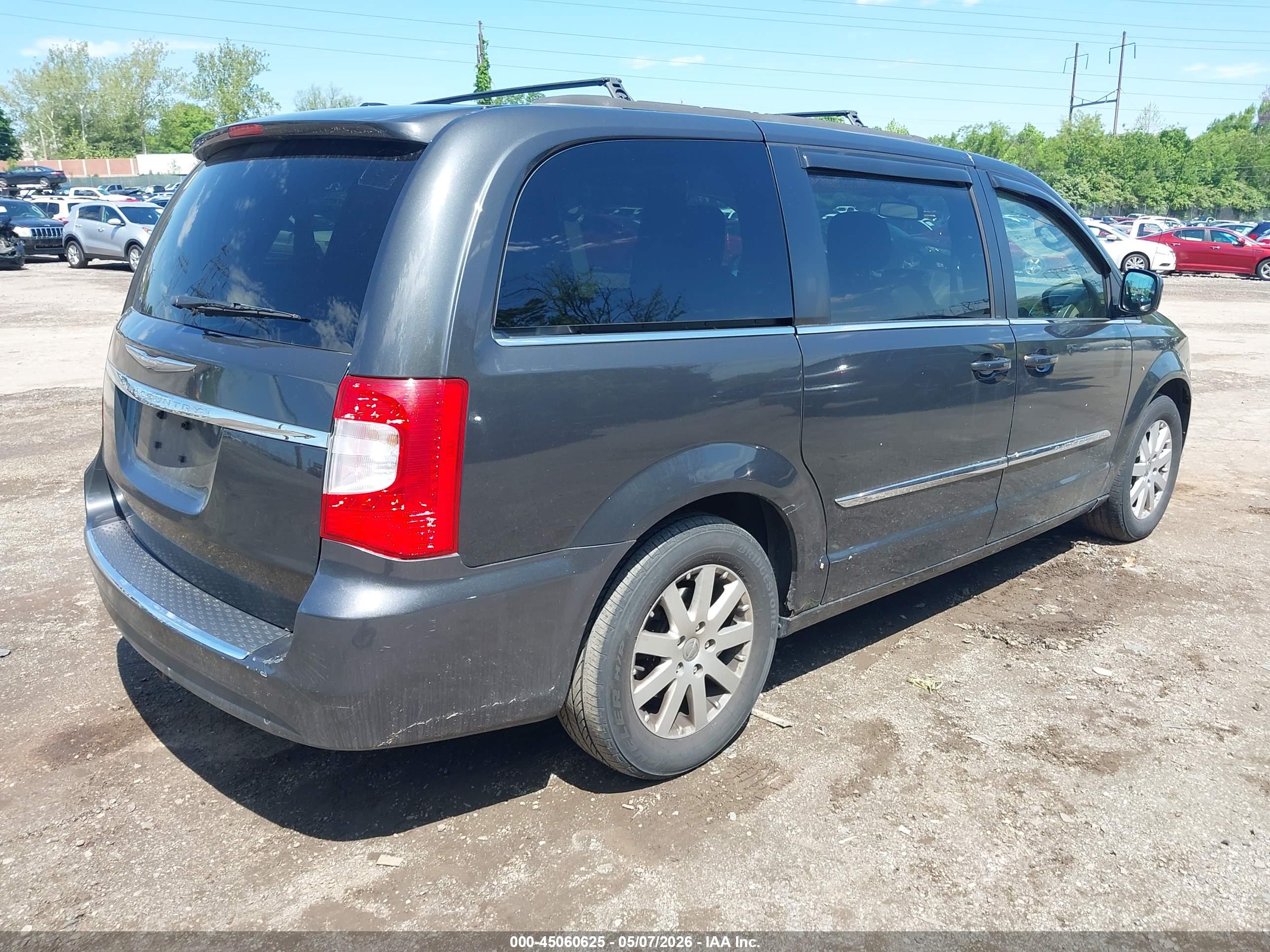 CHRYSLER TOWN image 4