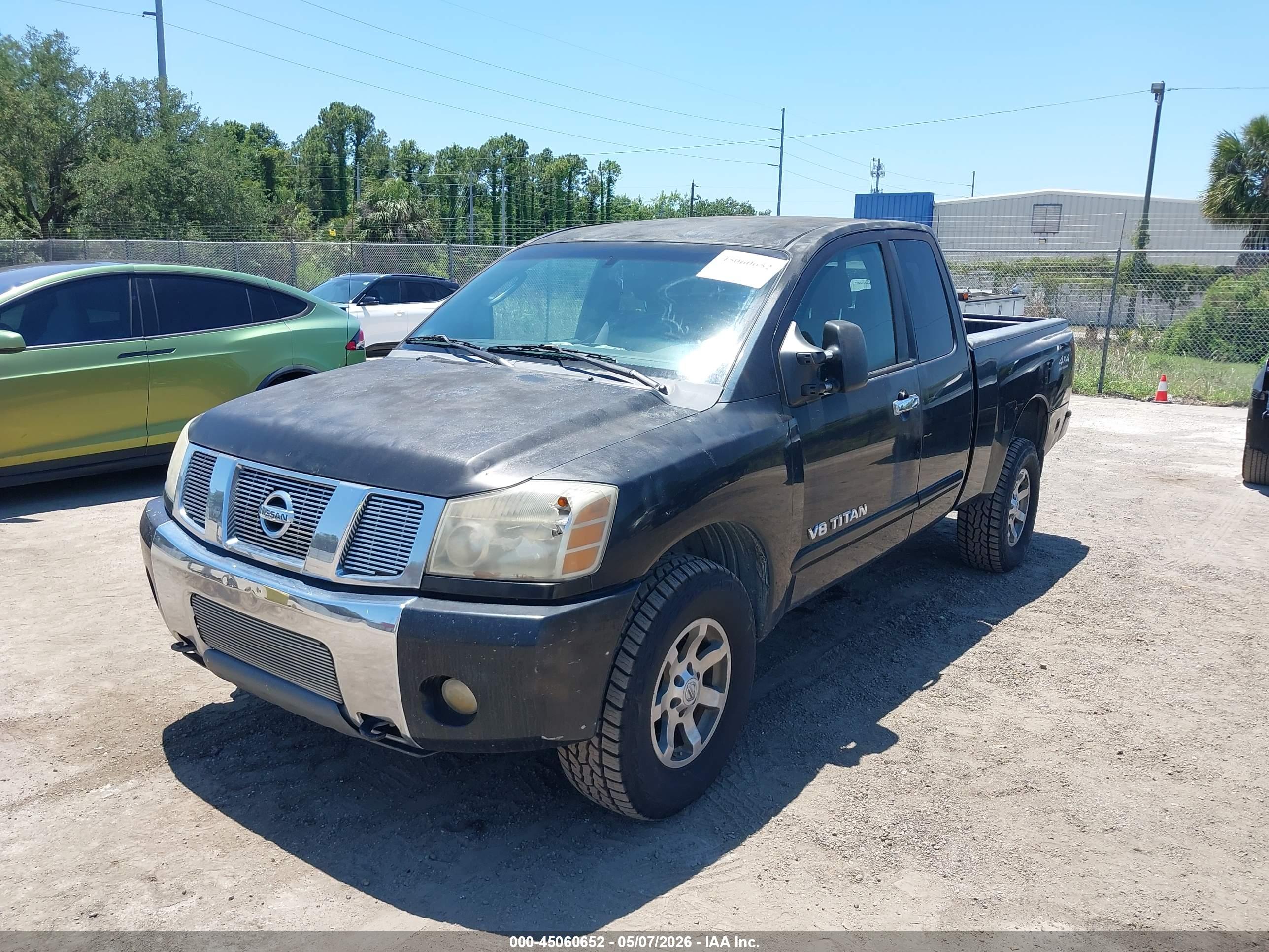 NISSAN TITAN image 2