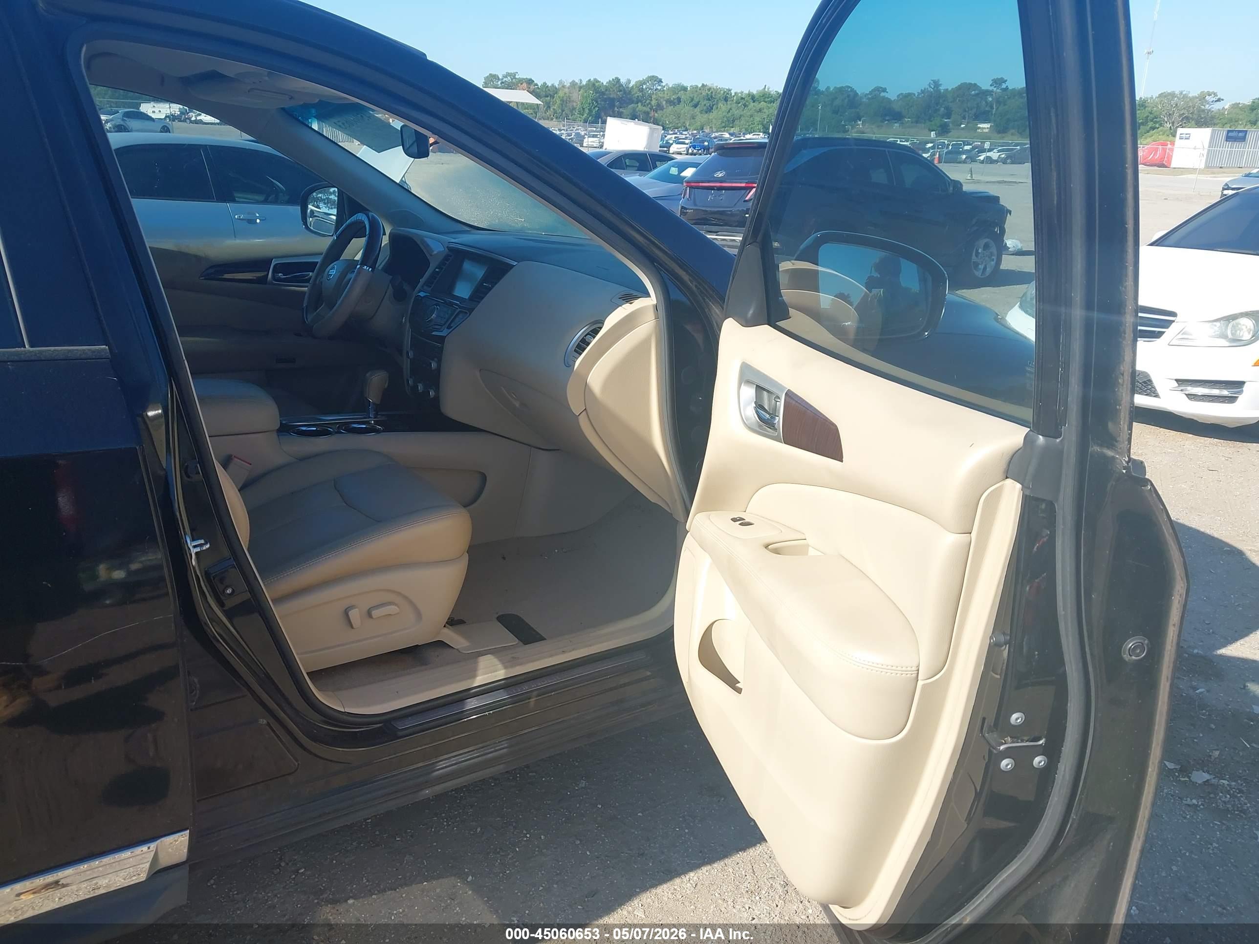 NISSAN PATHFINDER image 5