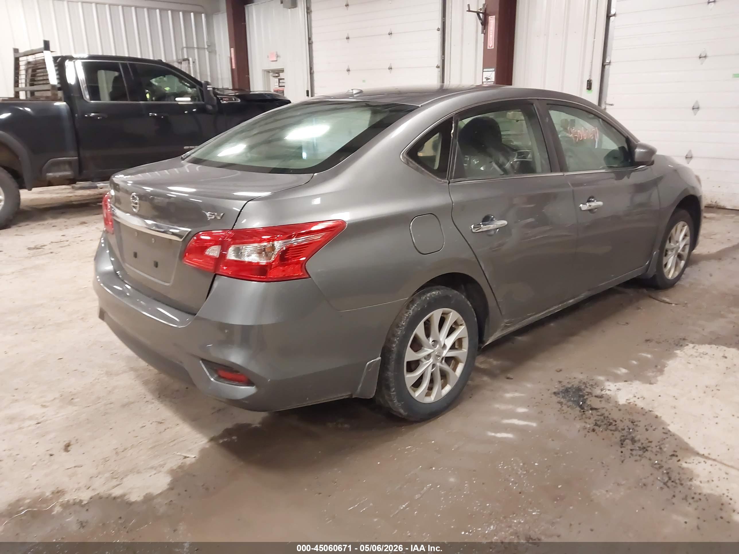 NISSAN SENTRA image 4