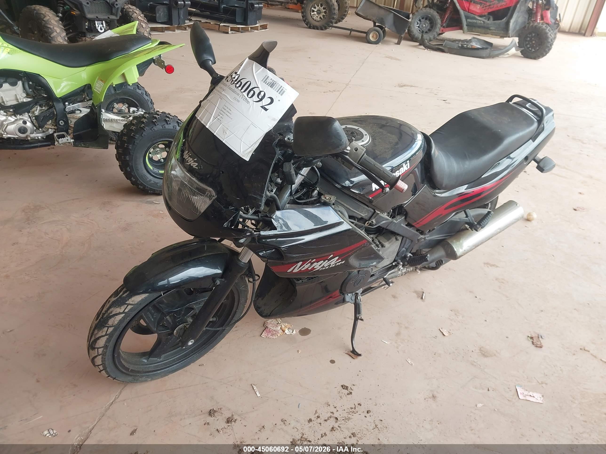 KAWASAKI EX500 image 2
