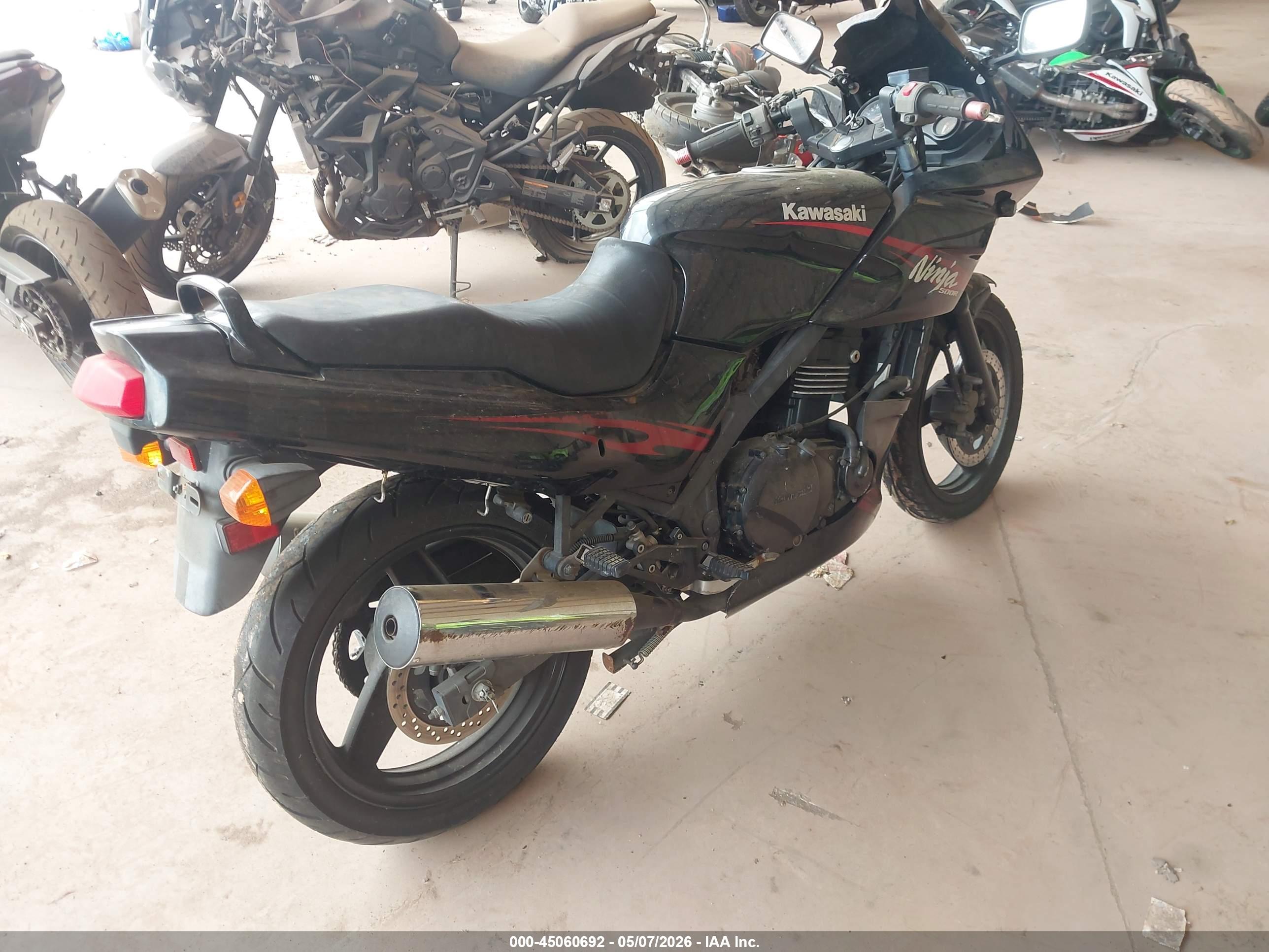 KAWASAKI EX500 image 4