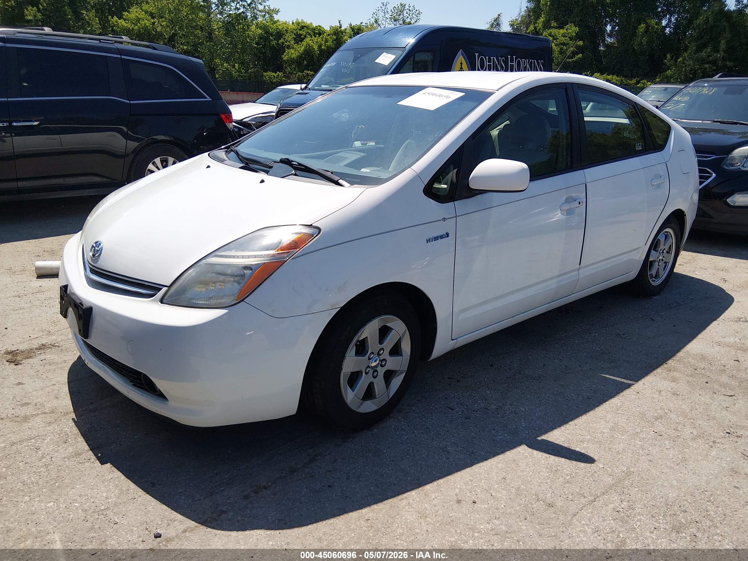 TOYOTA PRIUS image 2
