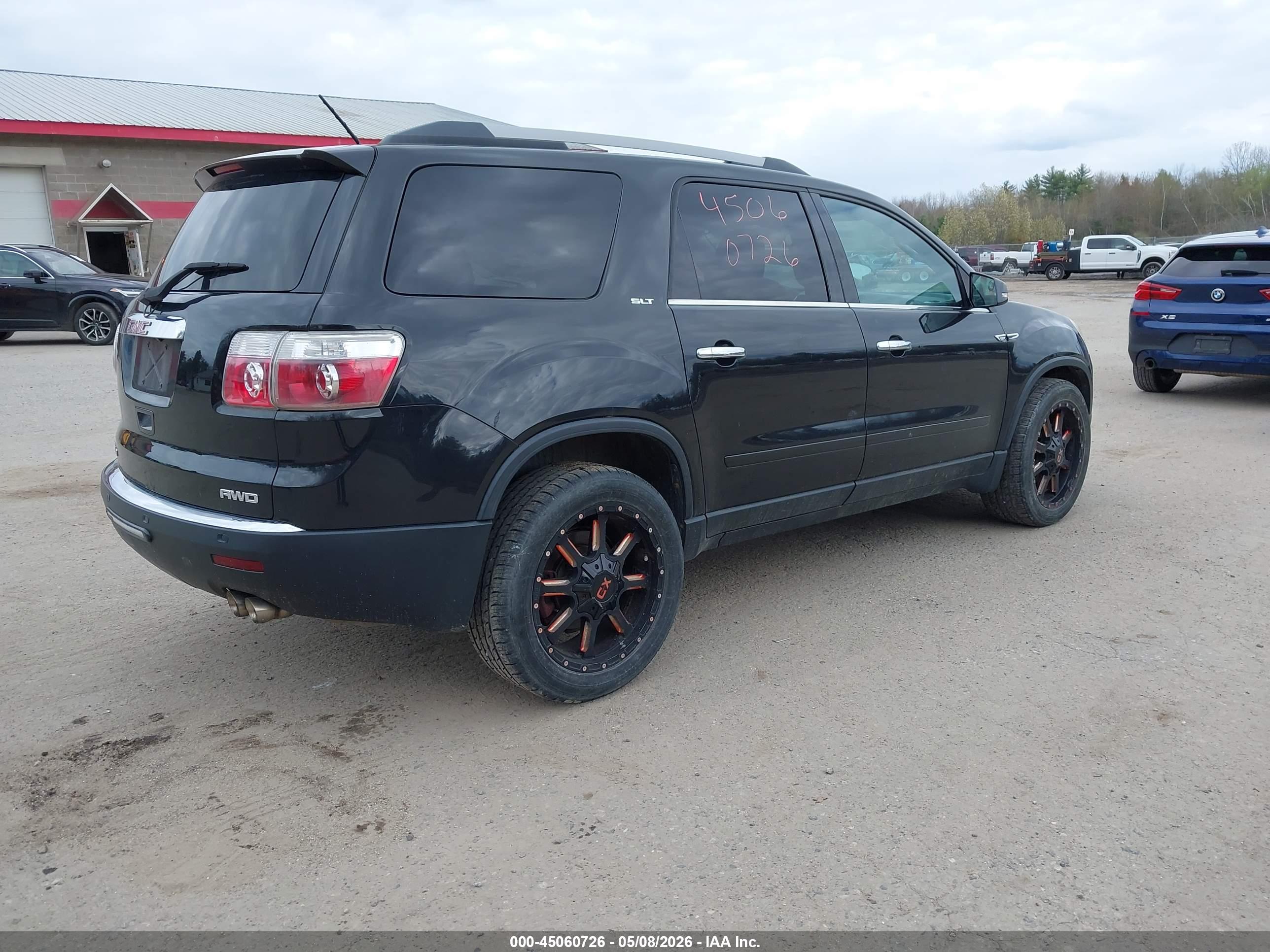 GMC ACADIA image 4
