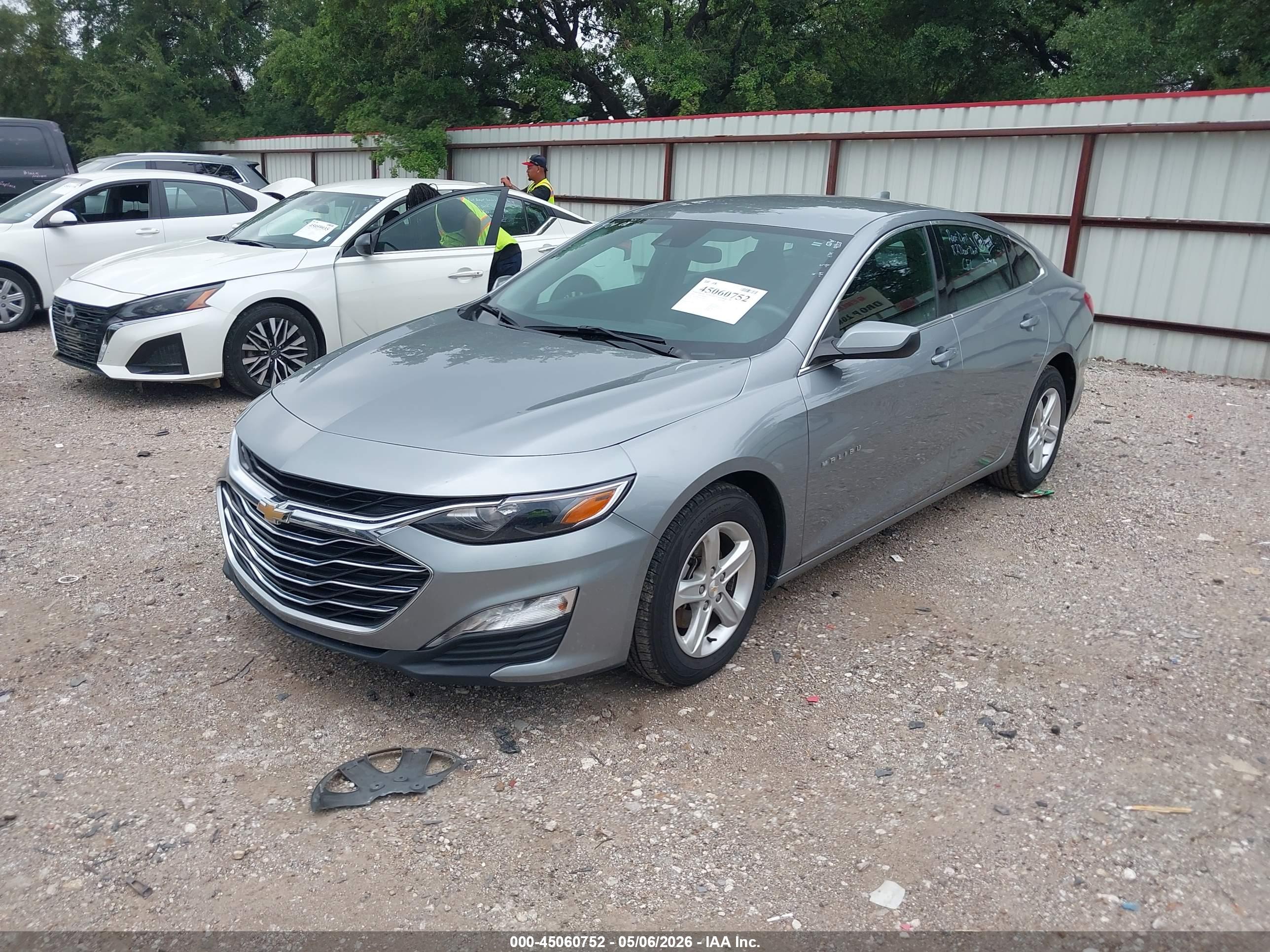 CHEVROLET MALIBU image 2