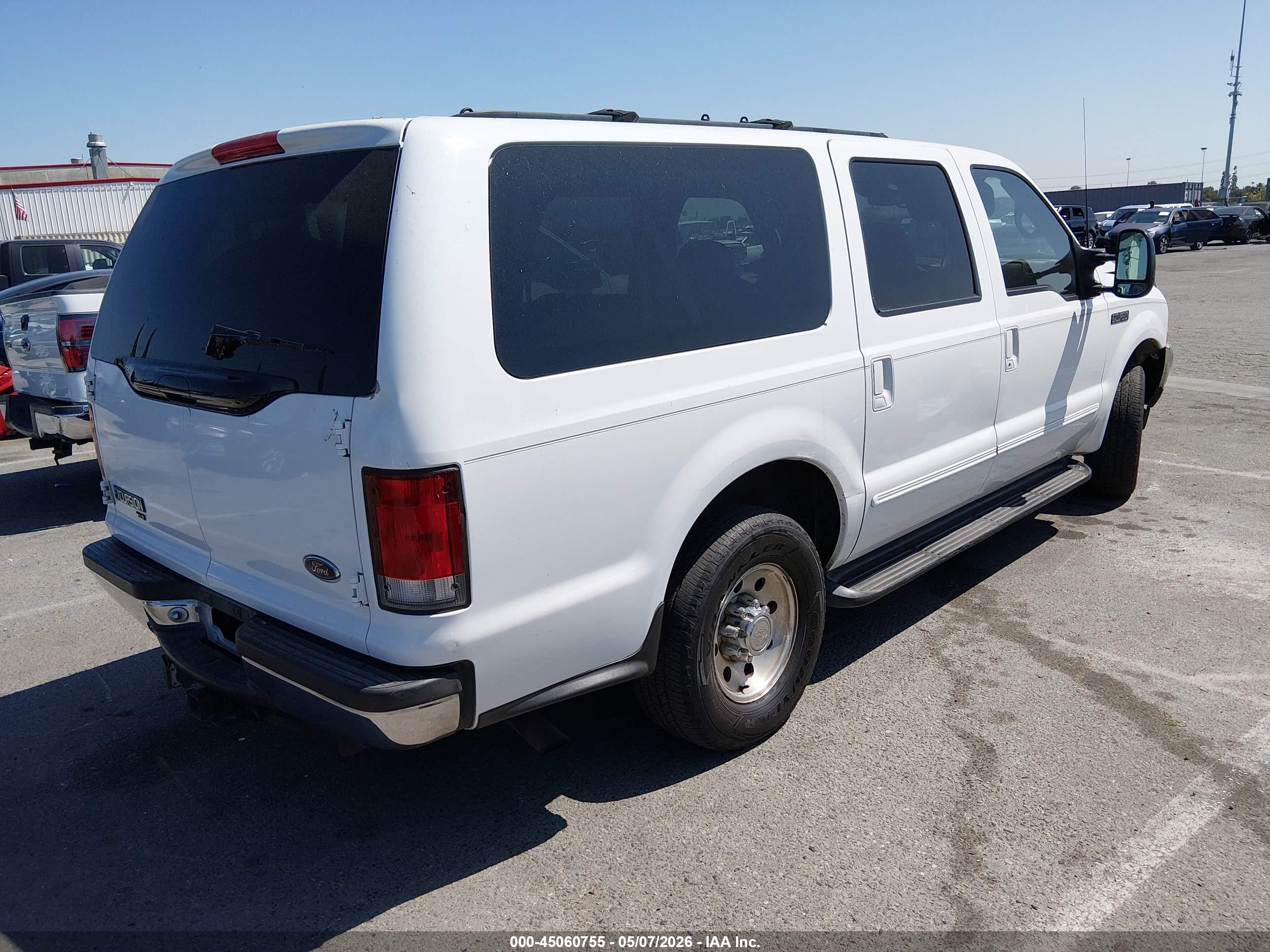 FORD EXCURSION image 4