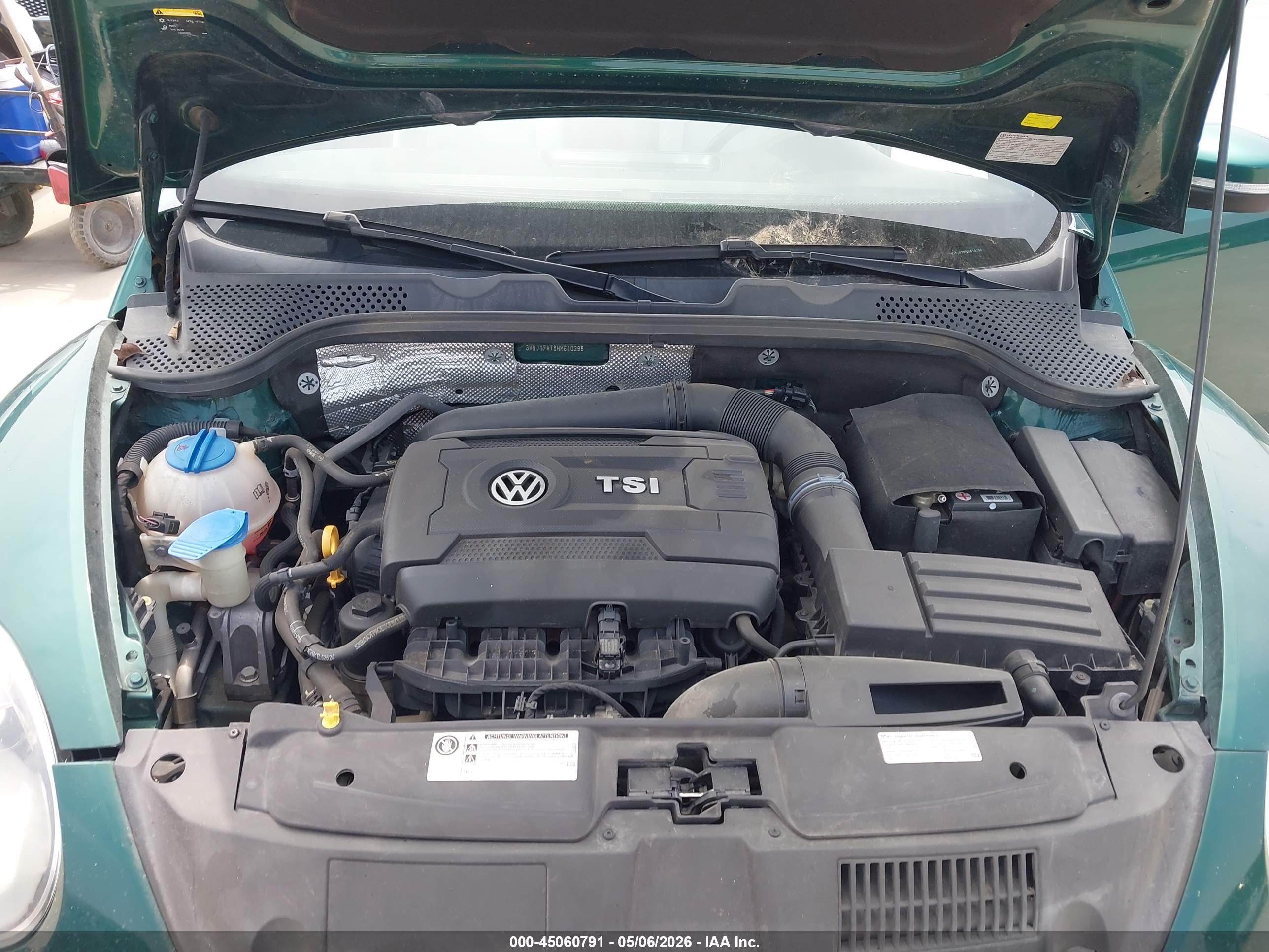 VOLKSWAGEN BEETLE image 10