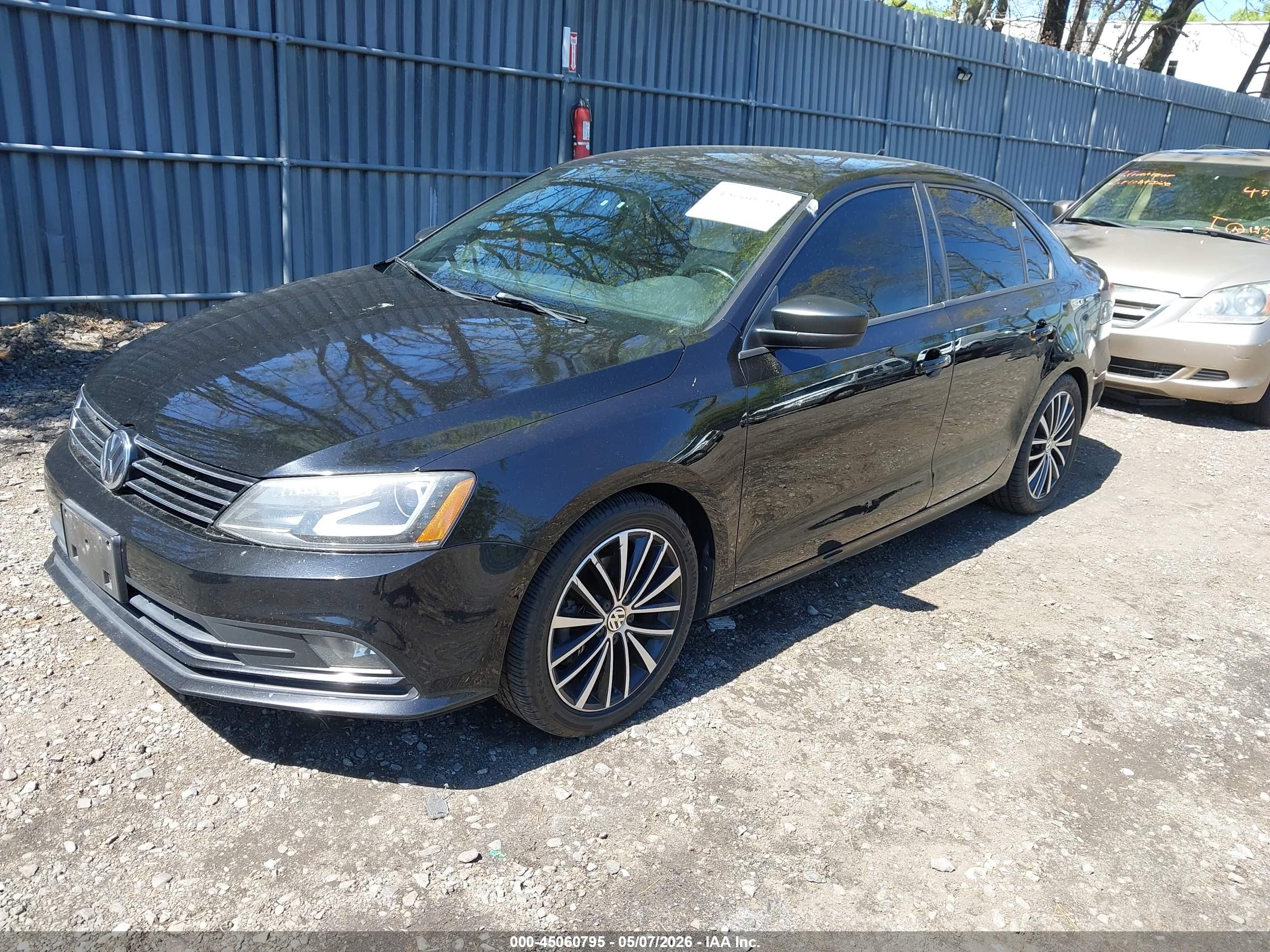 VOLKSWAGEN JETTA image 2