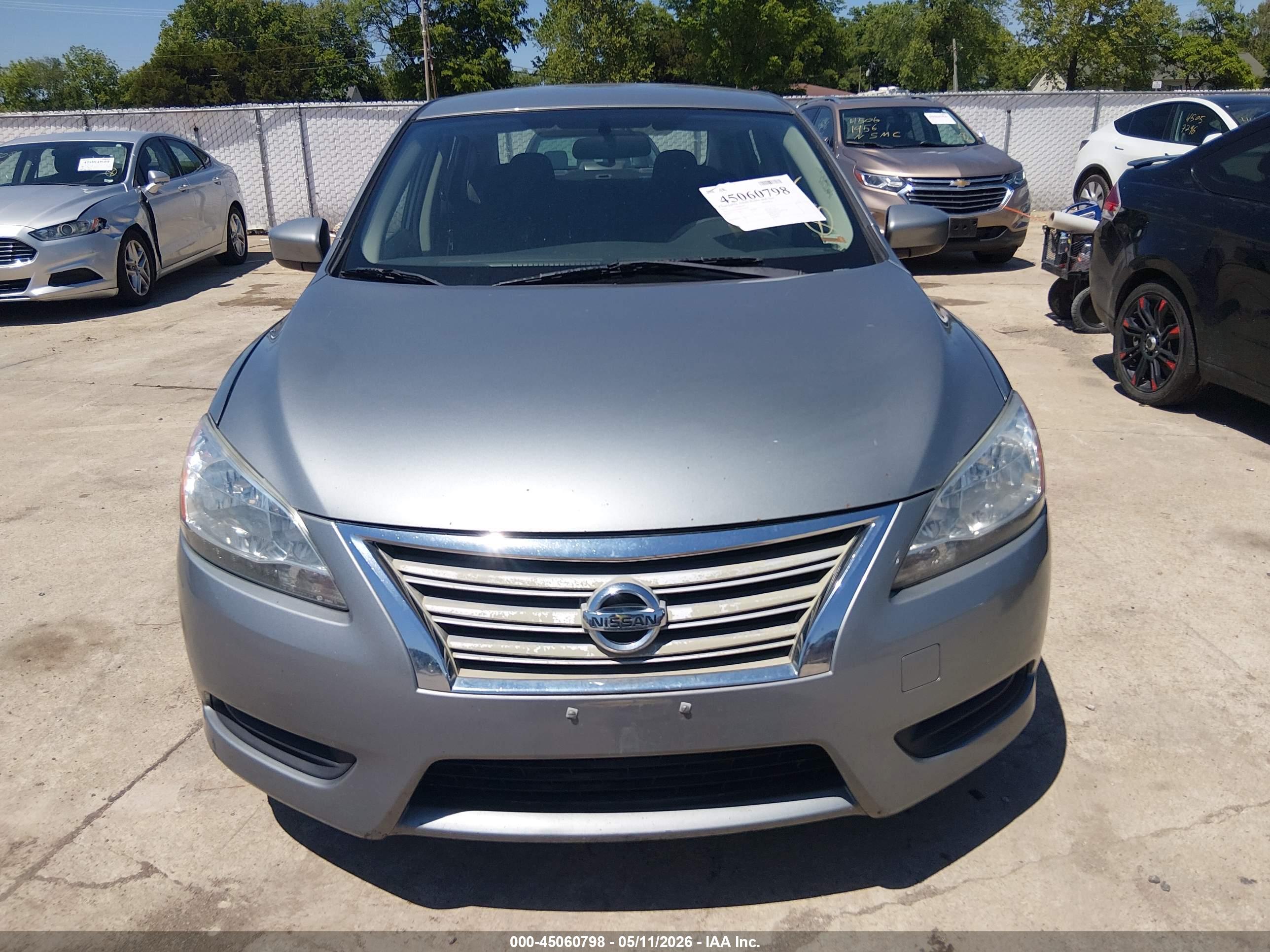 NISSAN SENTRA image 6