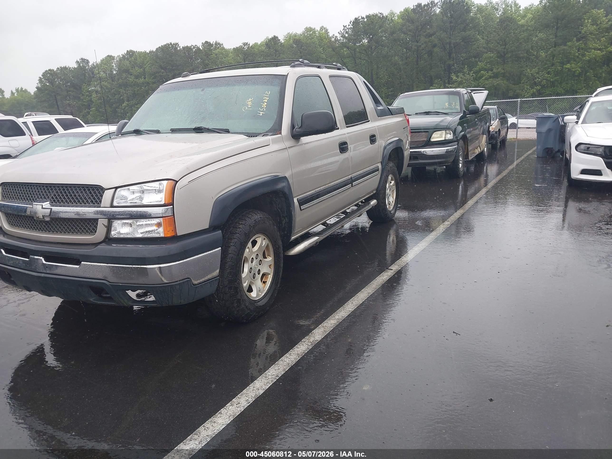 CHEVROLET AVALANCHE image 2