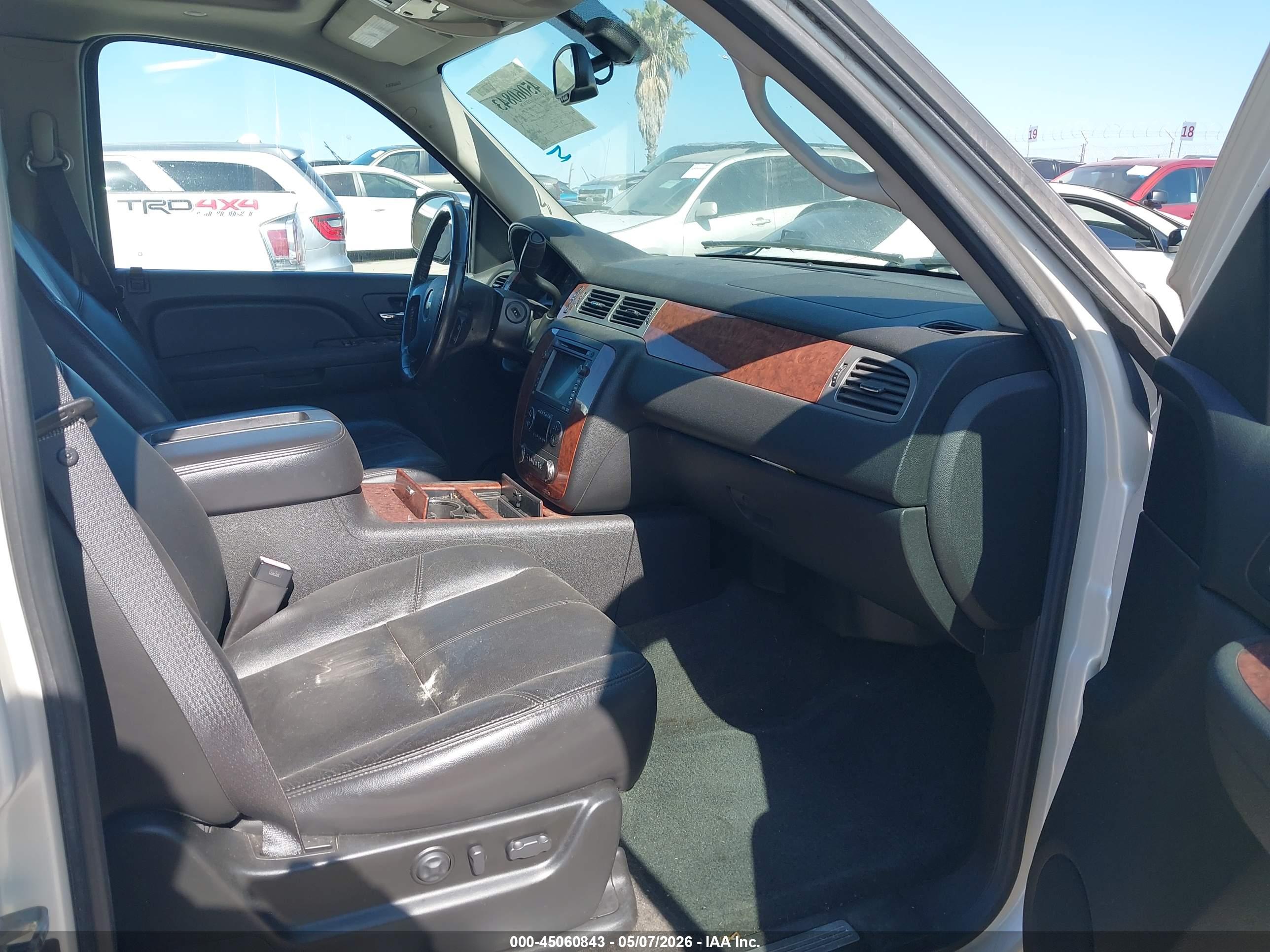 CHEVROLET AVALANCHE image 5