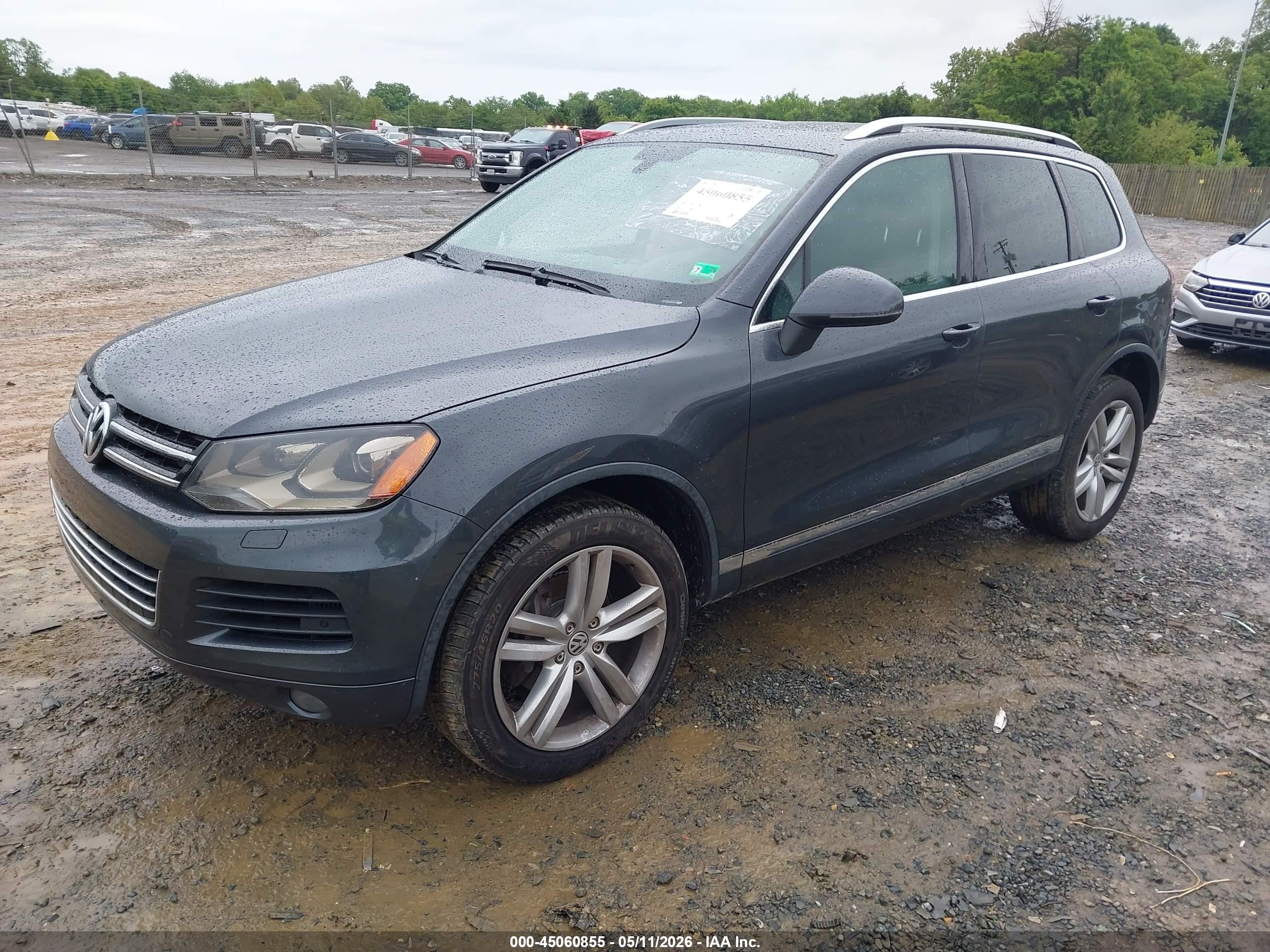VOLKSWAGEN TOUAREG image 2