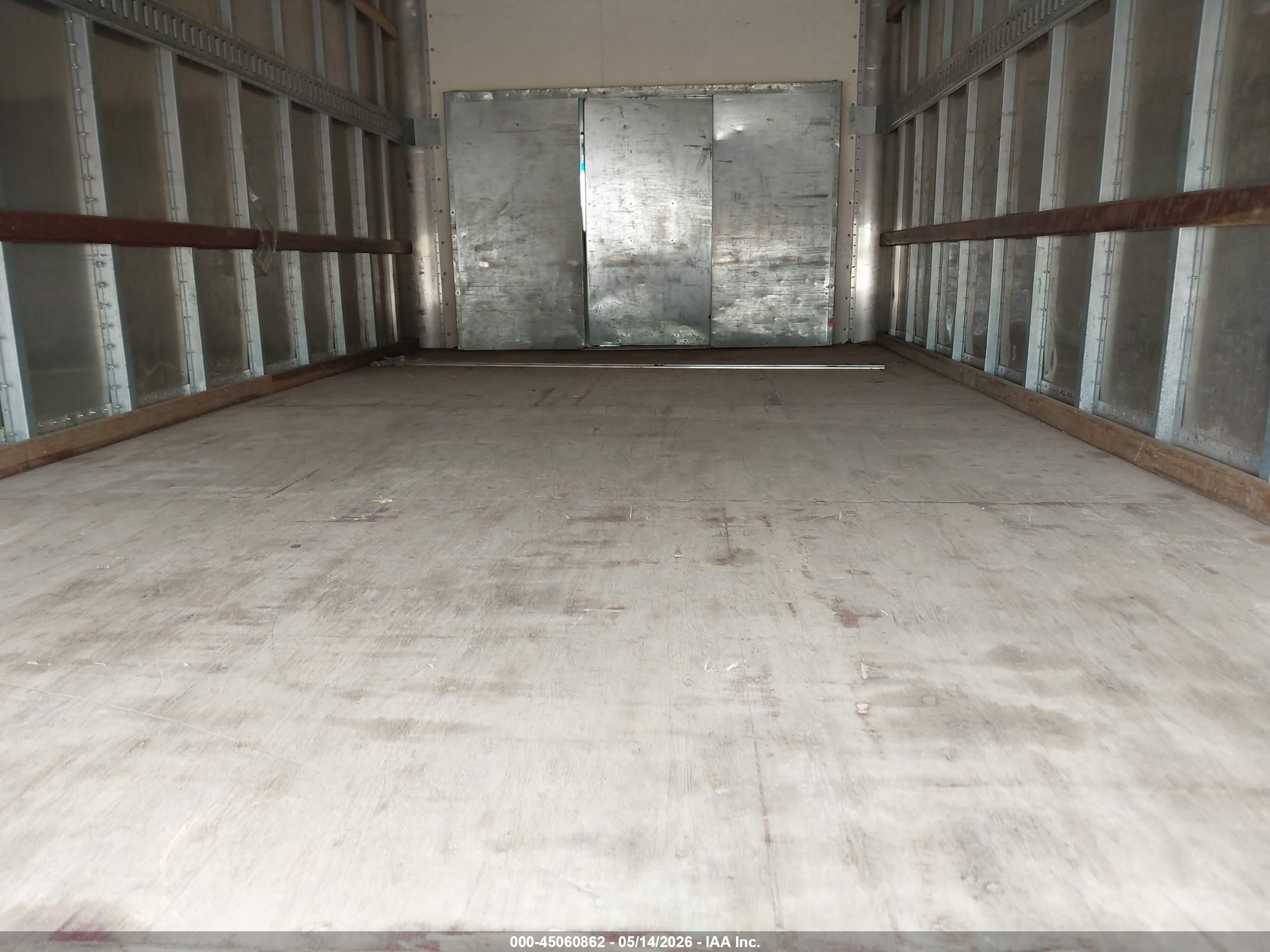 FORD E-350 image 7