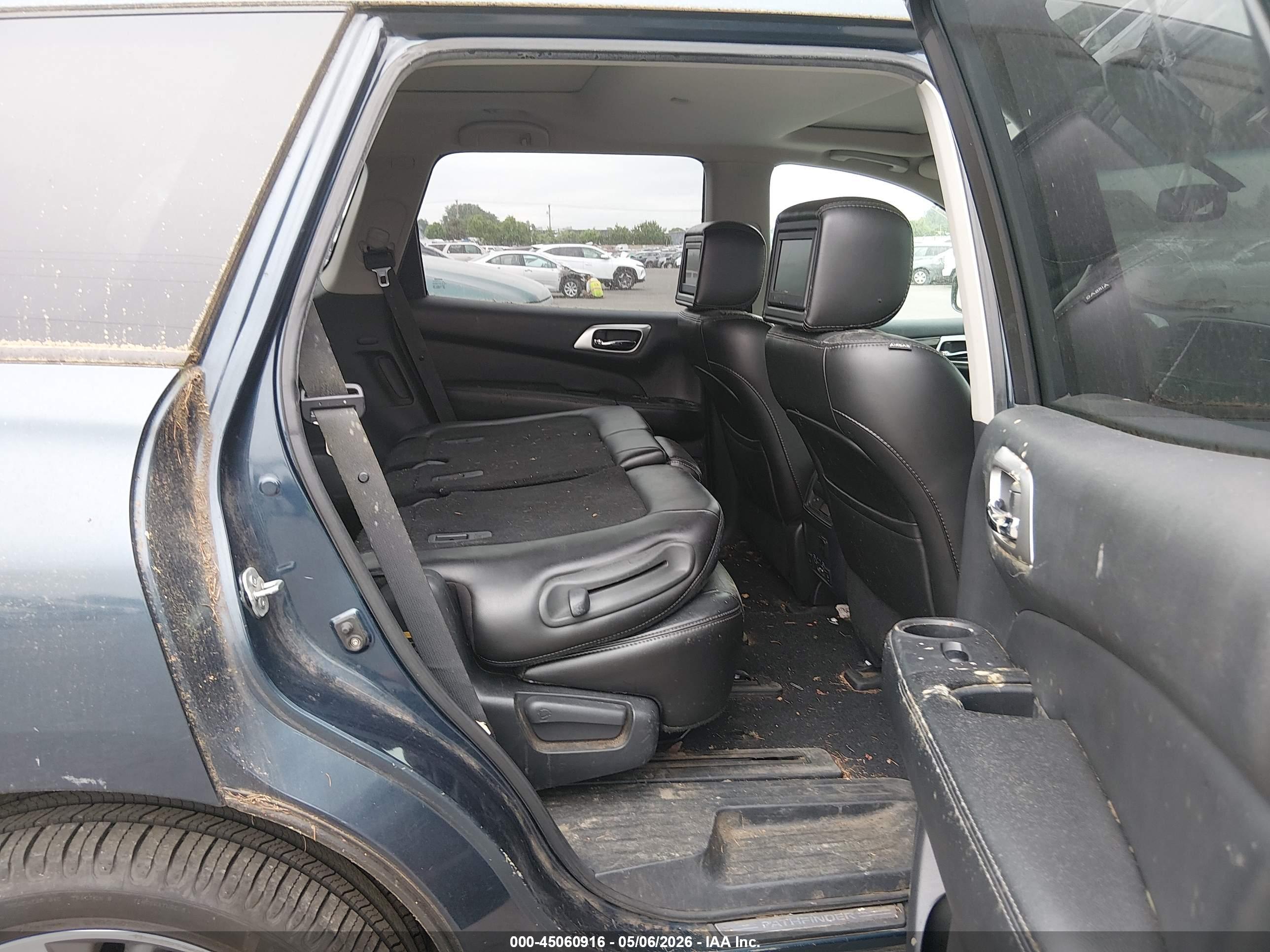 NISSAN PATHFINDER image 8