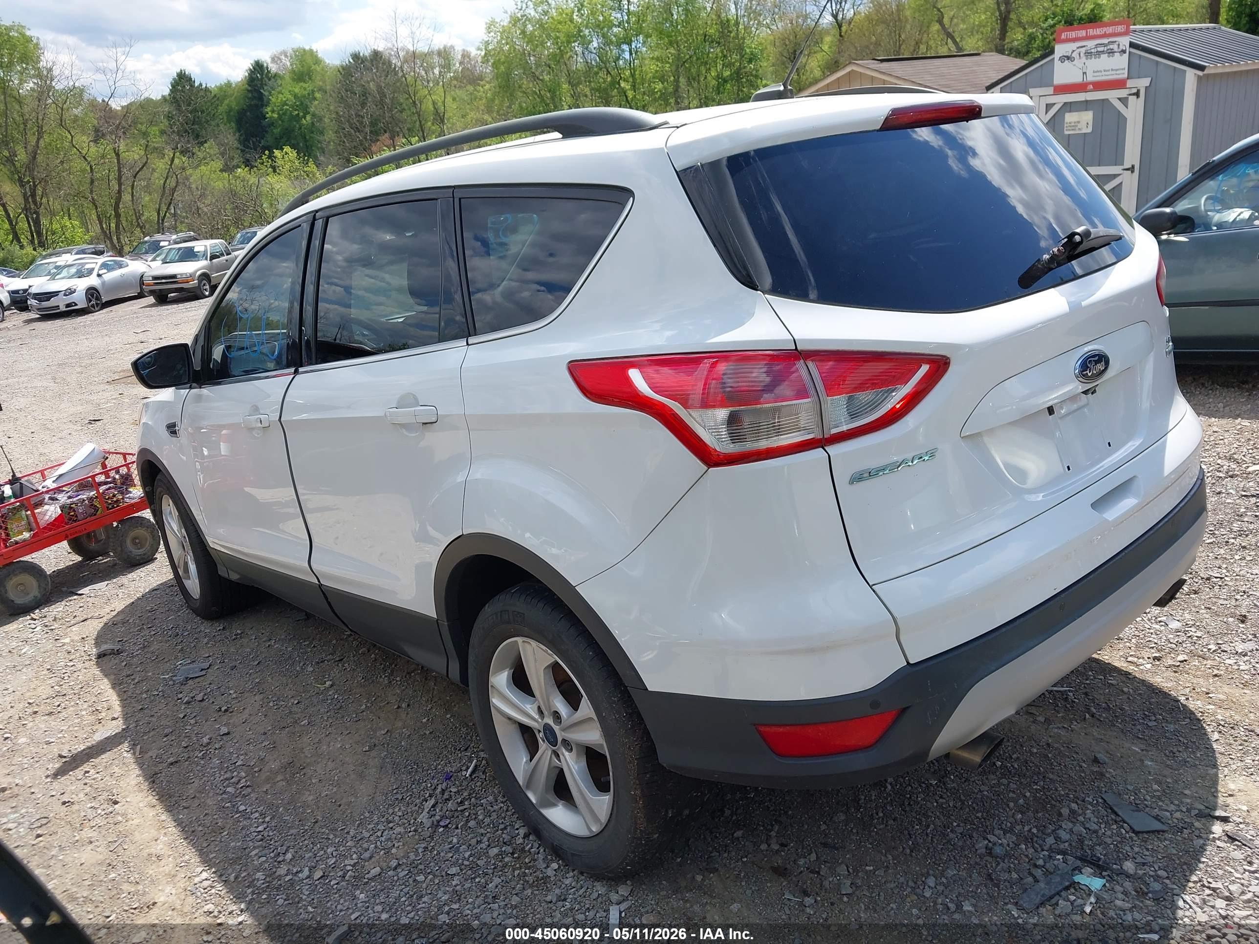 FORD ESCAPE image 3