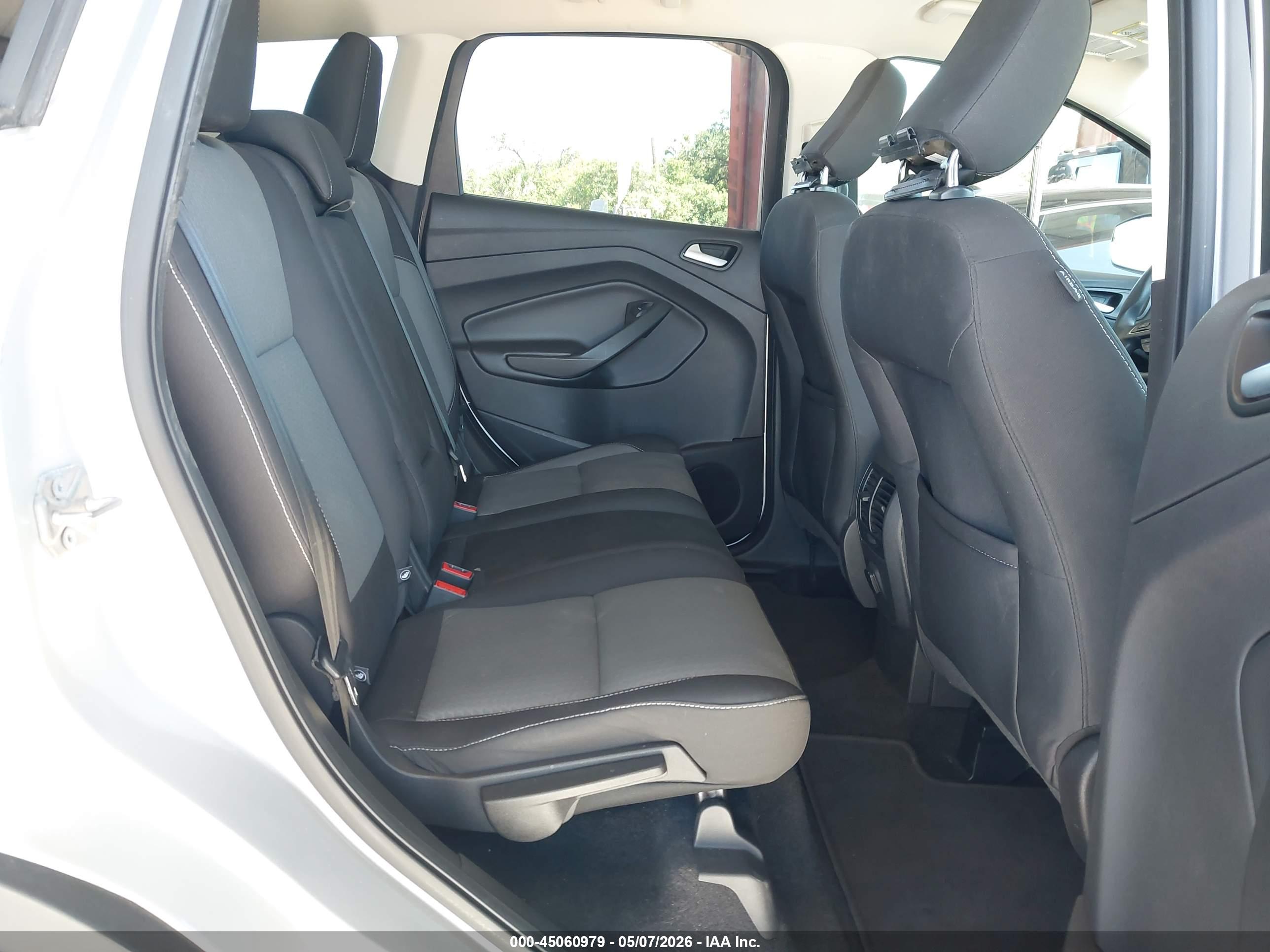 FORD ESCAPE image 8