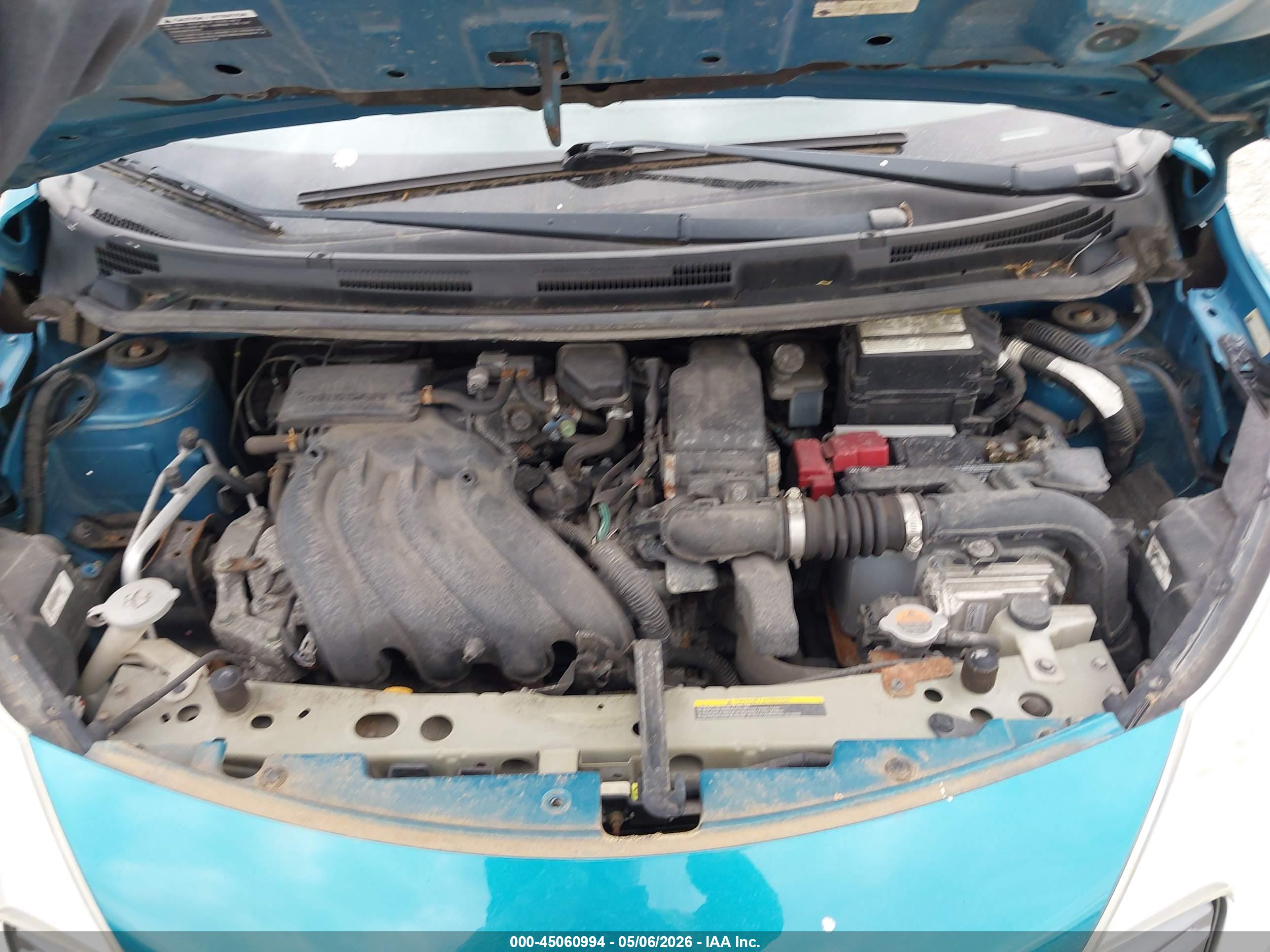 NISSAN VERSA image 10