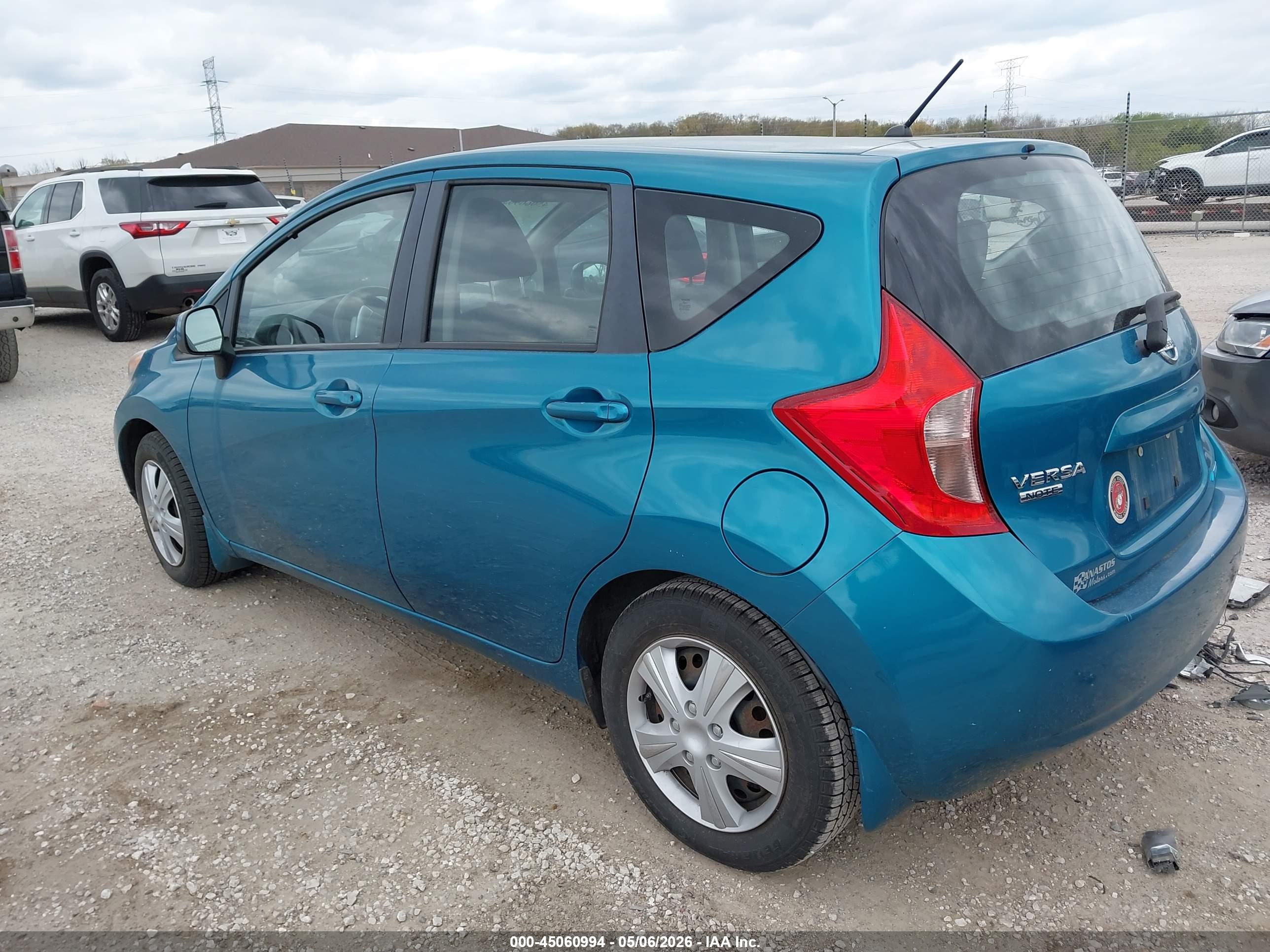NISSAN VERSA image 3
