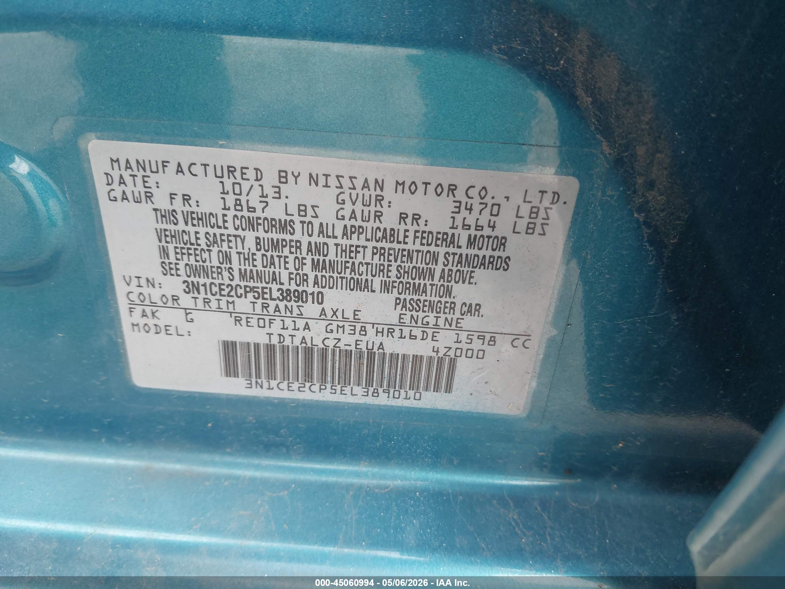 NISSAN VERSA image 9