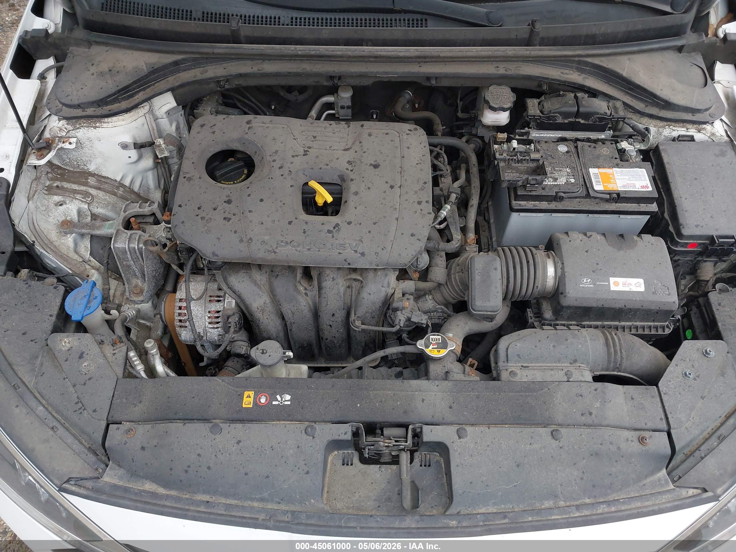 HYUNDAI ELANTRA image 10