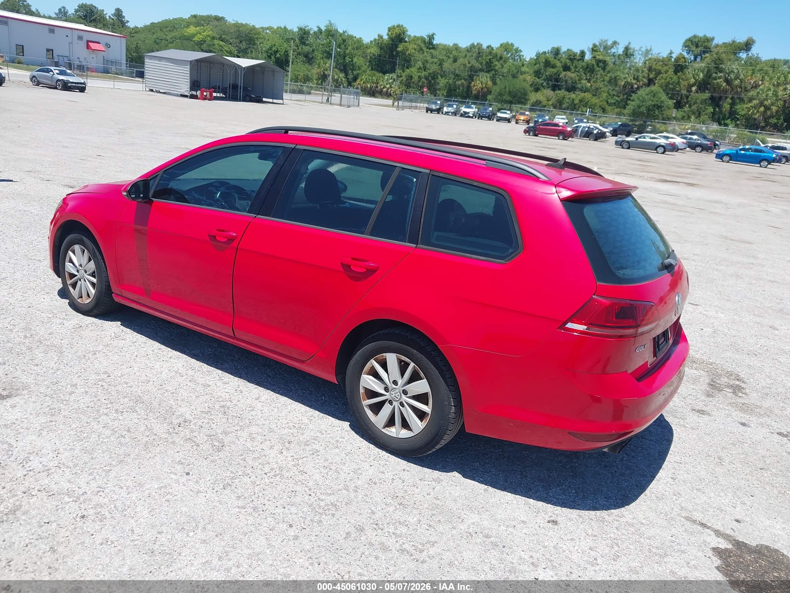 VOLKSWAGEN GOLF image 3