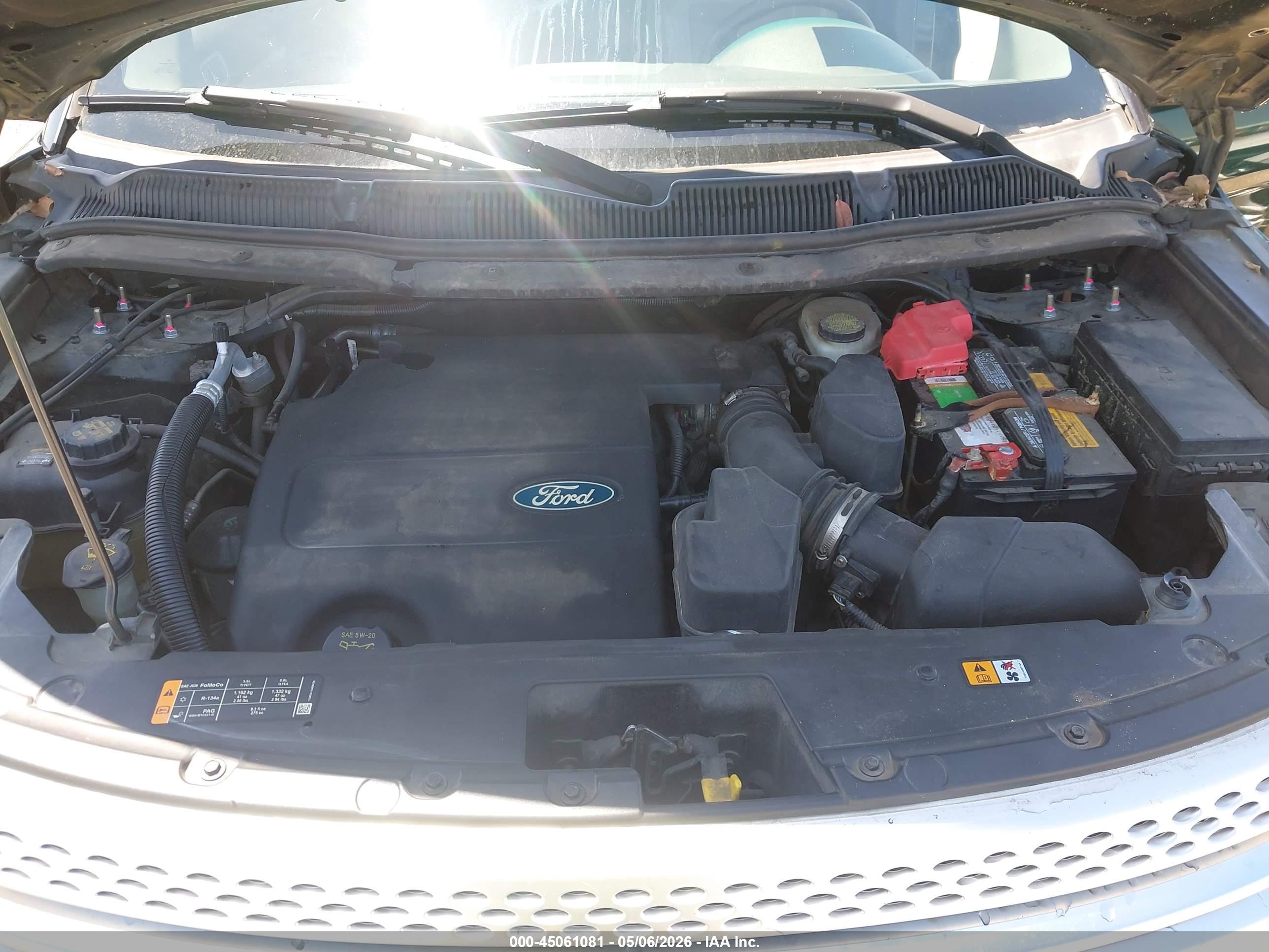 FORD EXPLORER image 10