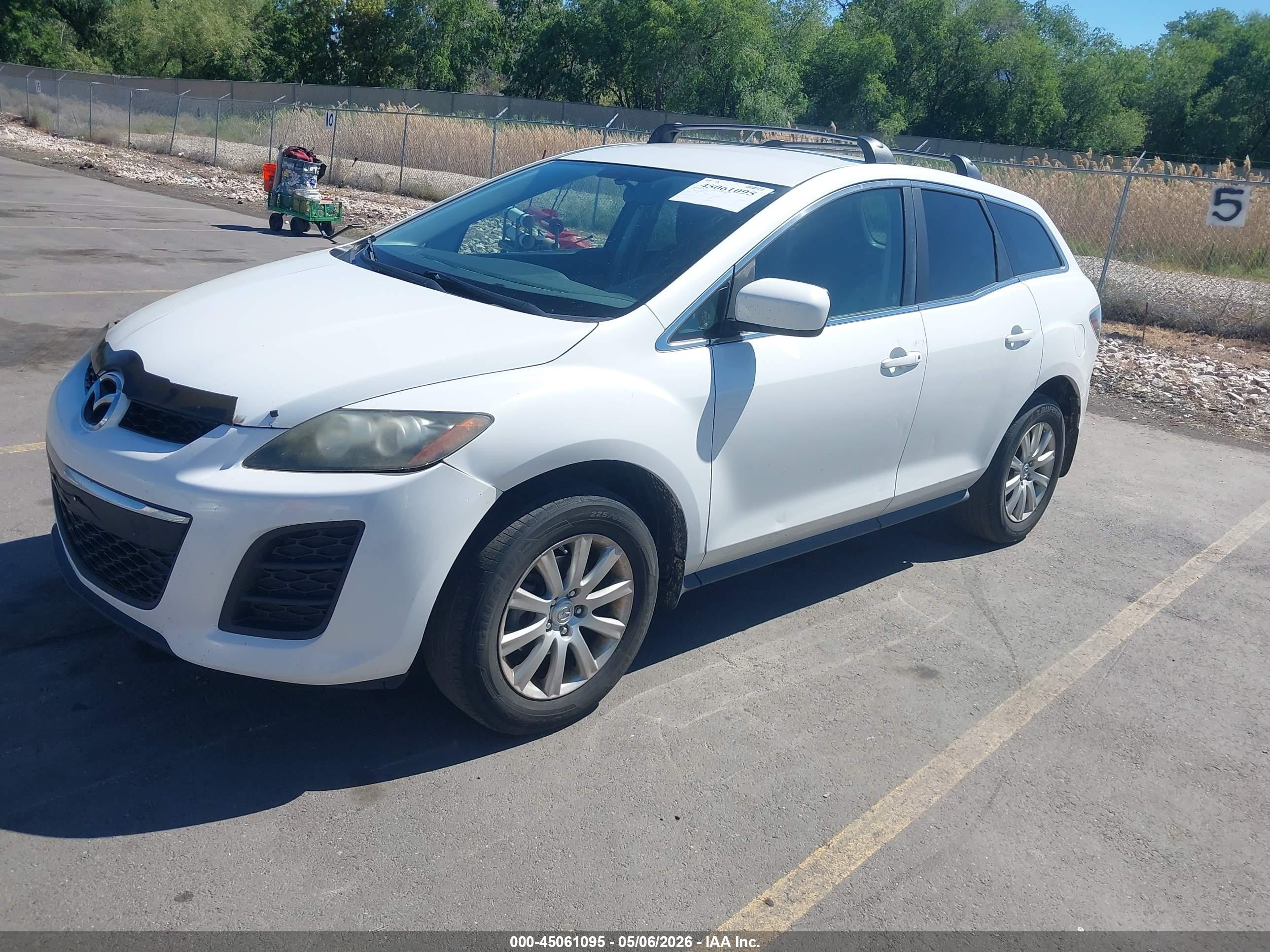 MAZDA CX-7 image 2