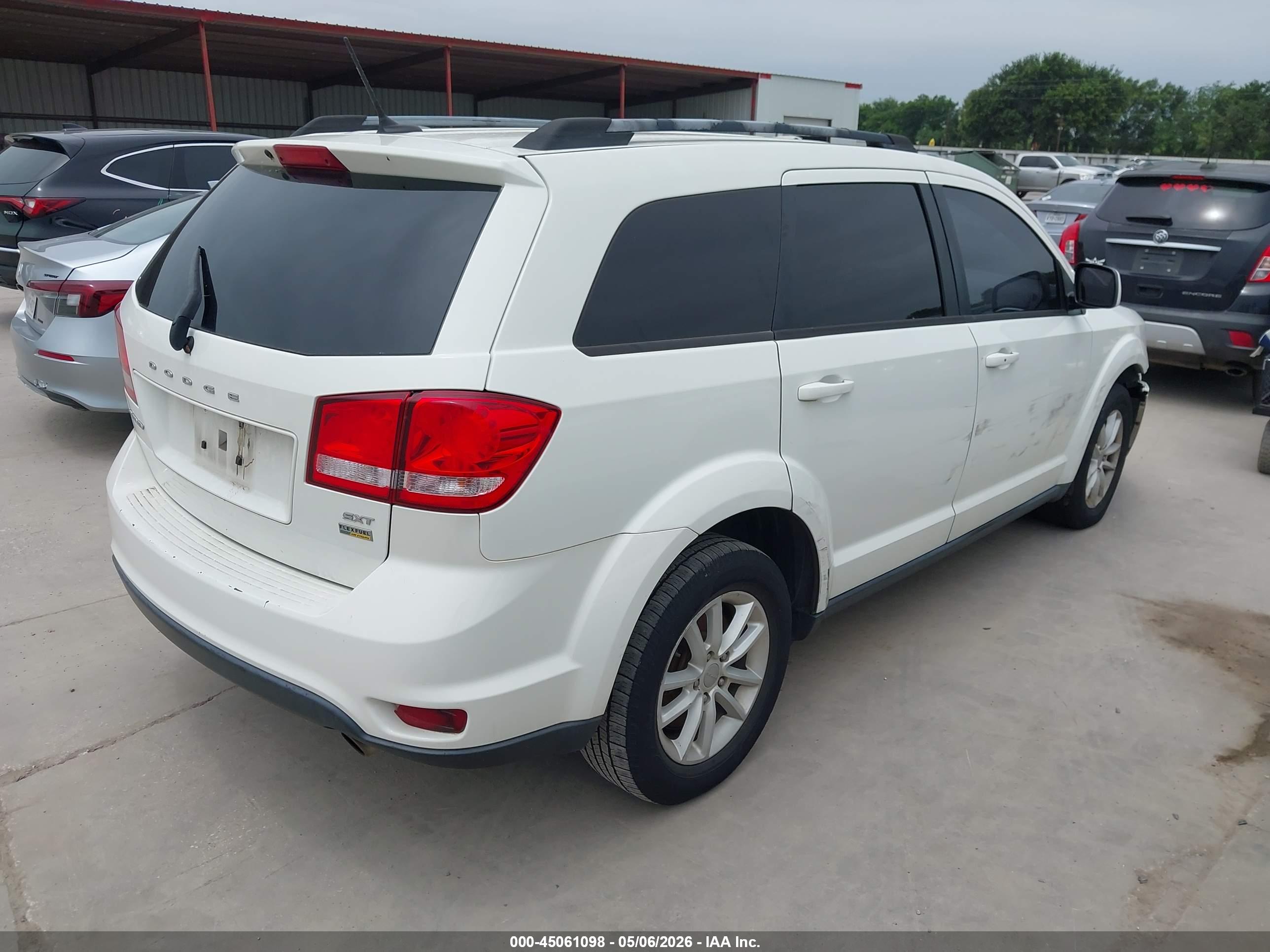 DODGE JOURNEY image 4