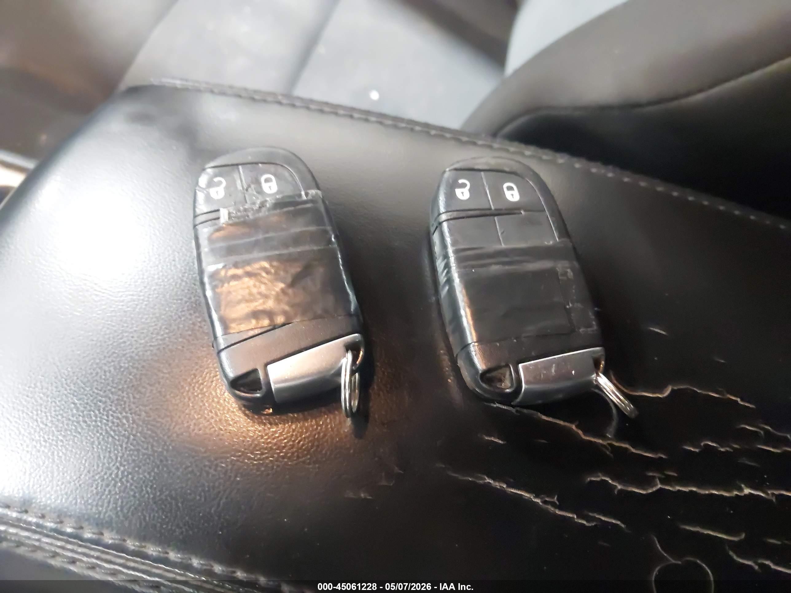 JEEP GRAND image 11