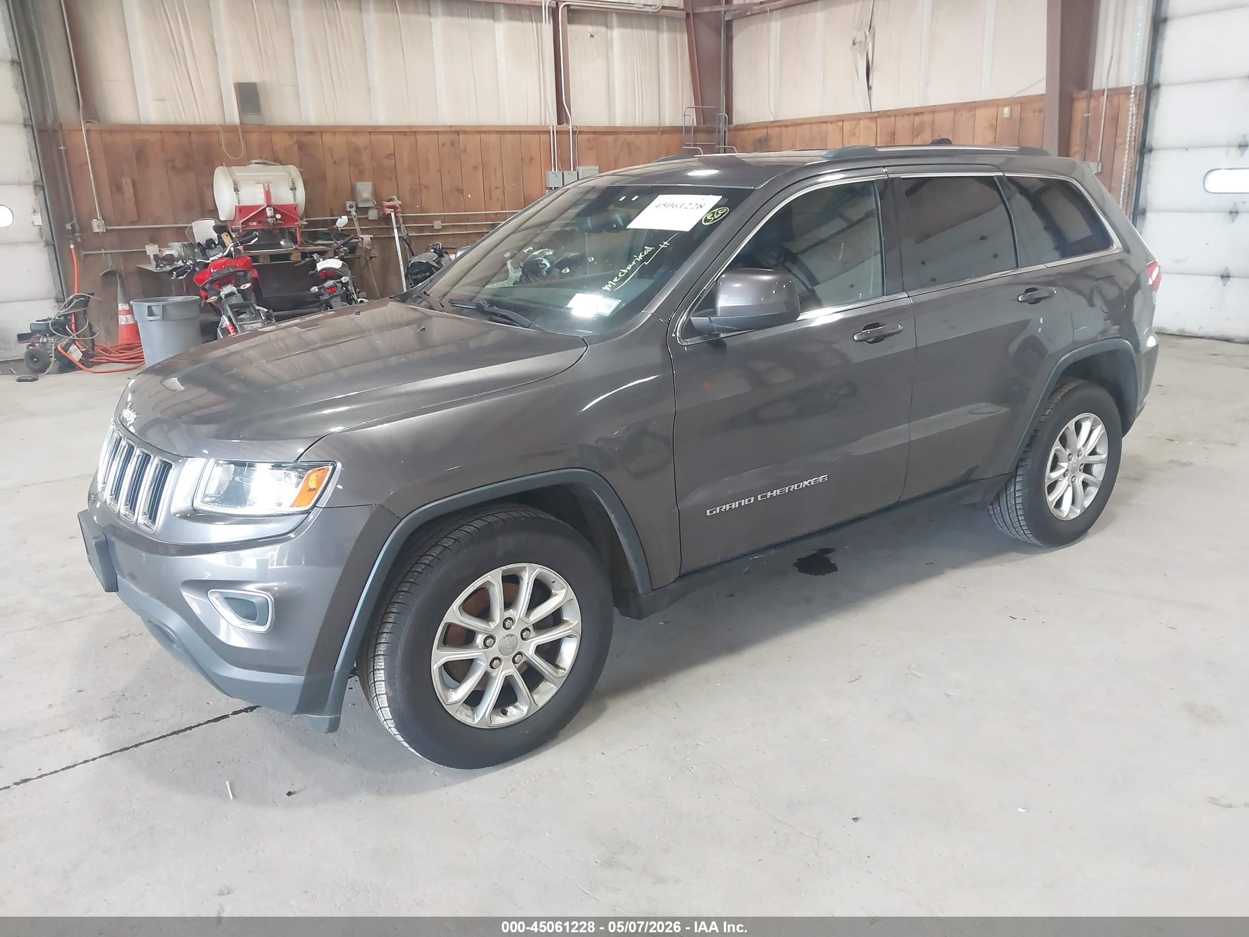 JEEP GRAND image 2