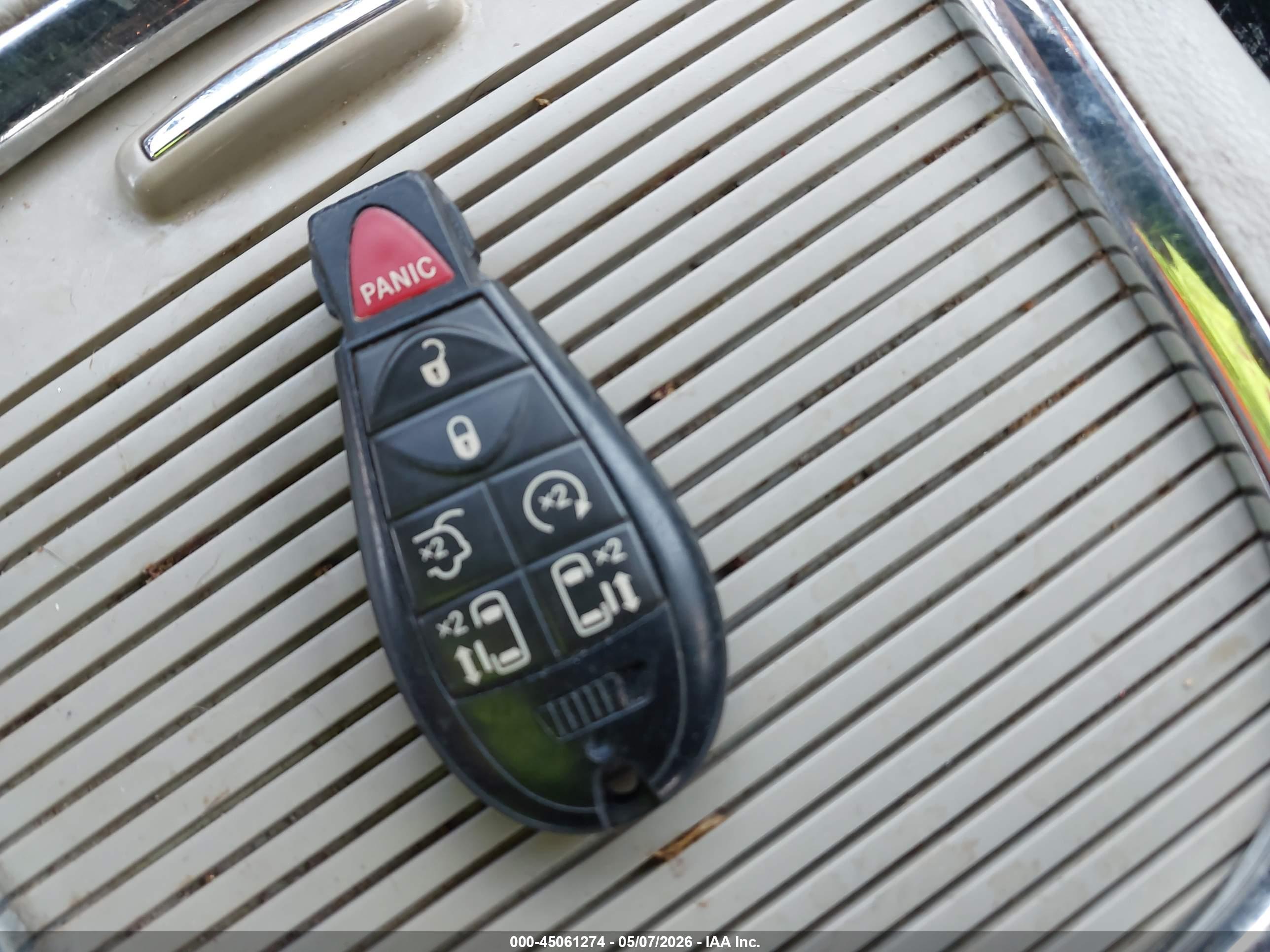 DODGE GRAND image 11