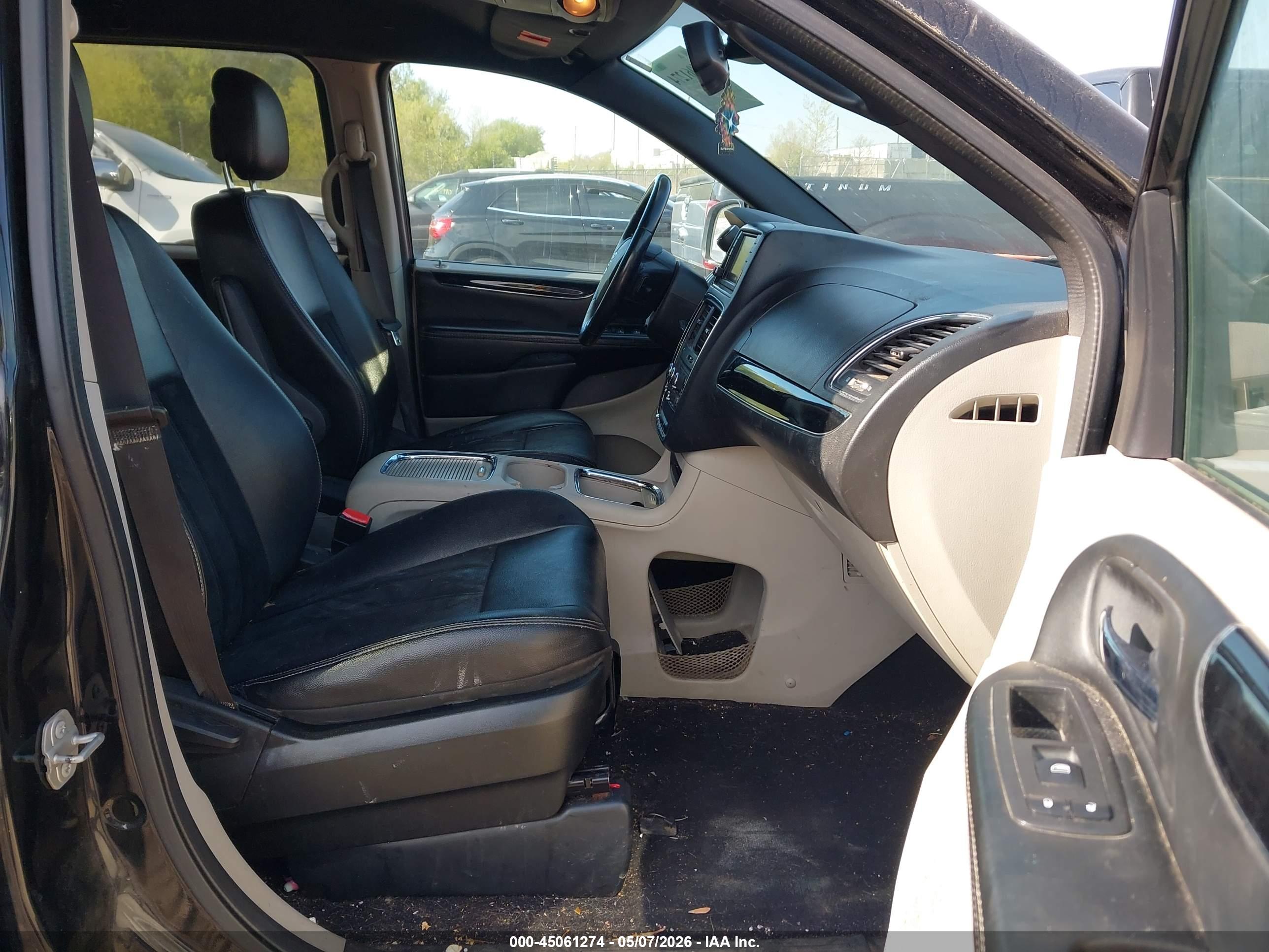 DODGE GRAND image 5