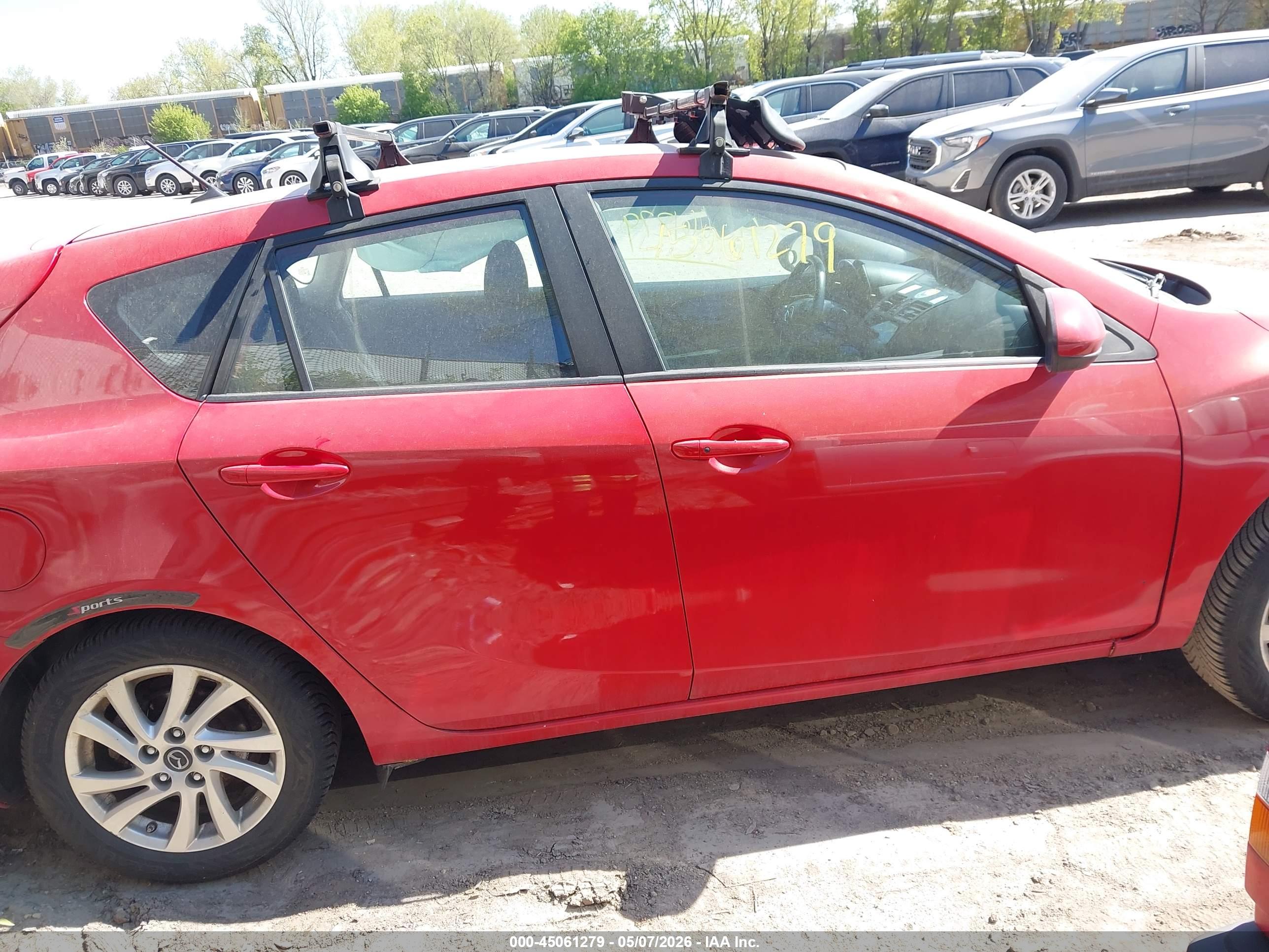 MAZDA MAZDA3 image 4