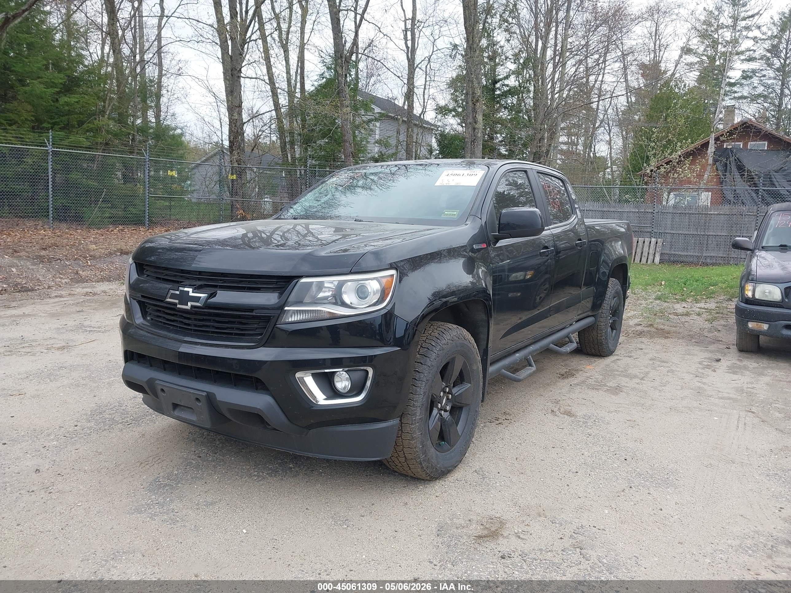 CHEVROLET COLORADO image 2