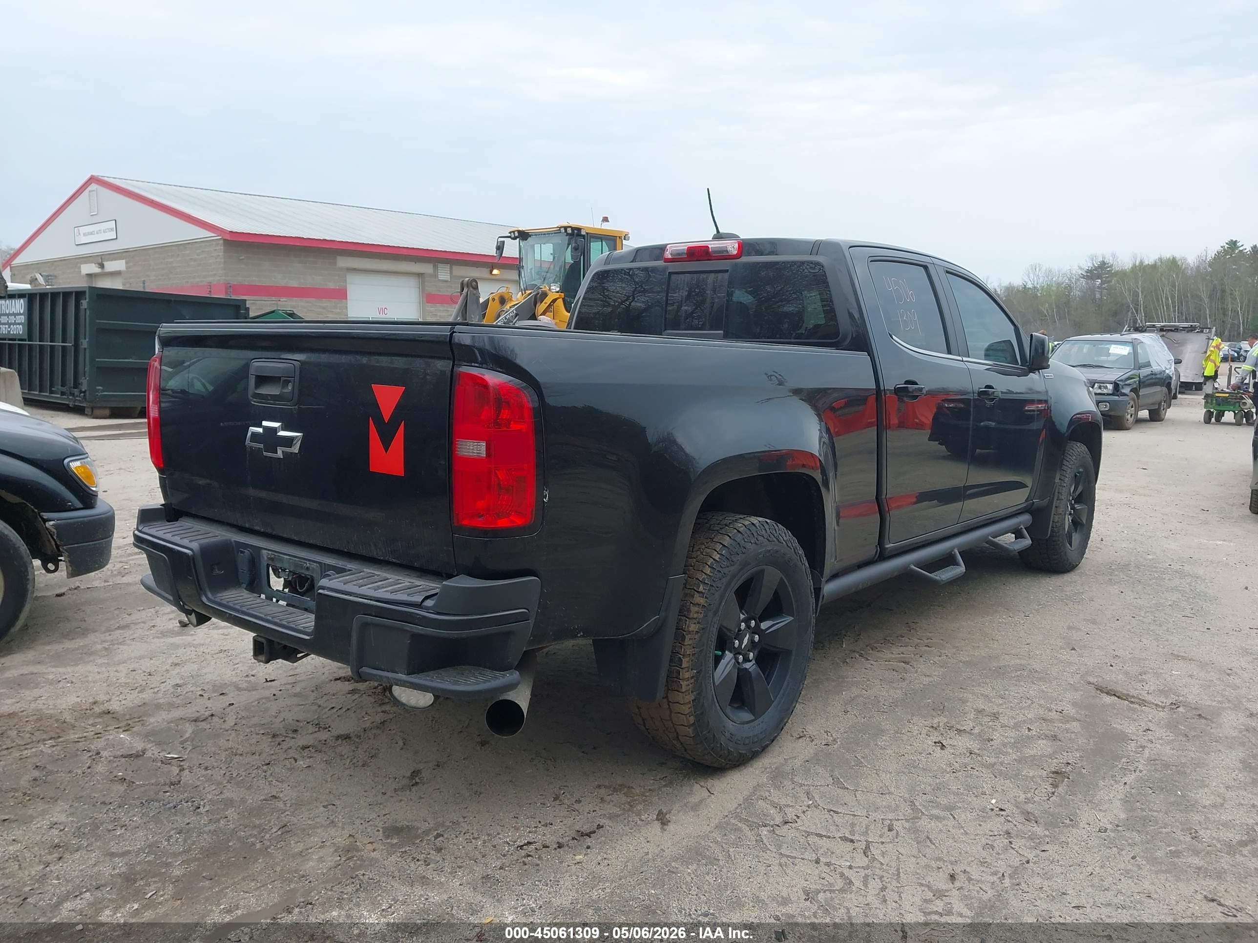 CHEVROLET COLORADO image 4