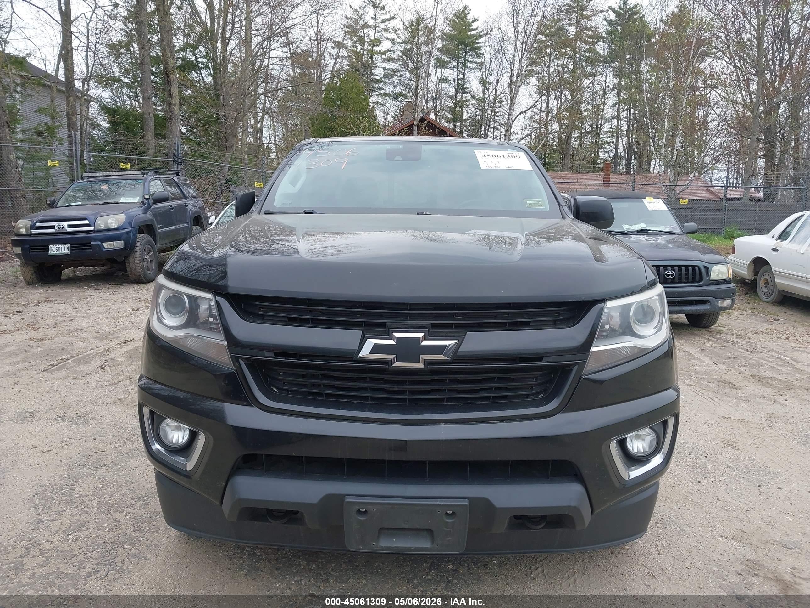 CHEVROLET COLORADO image 6