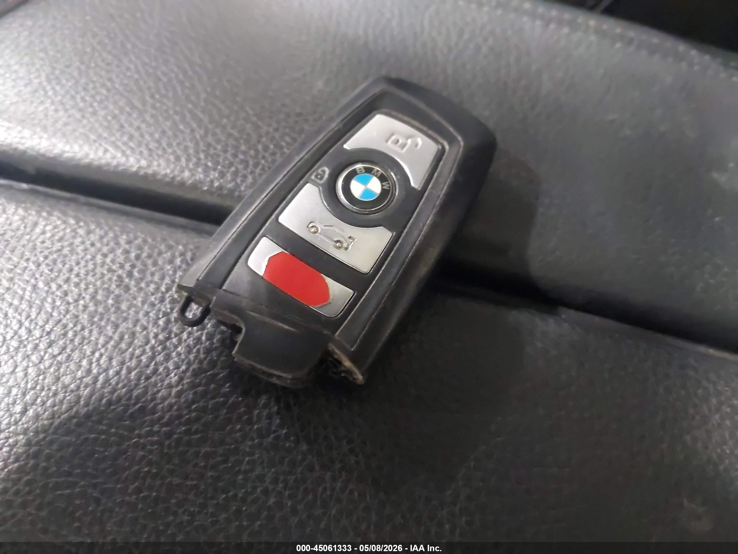 BMW 528I image 11