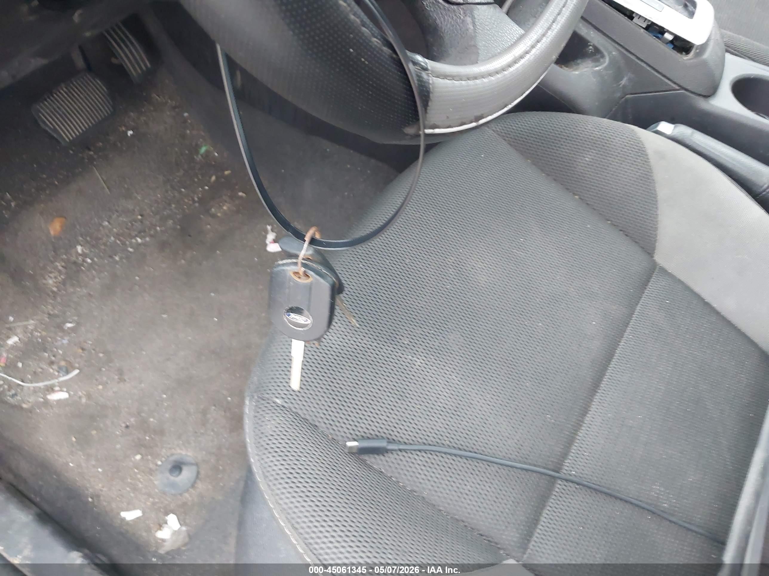 FORD FOCUS image 11