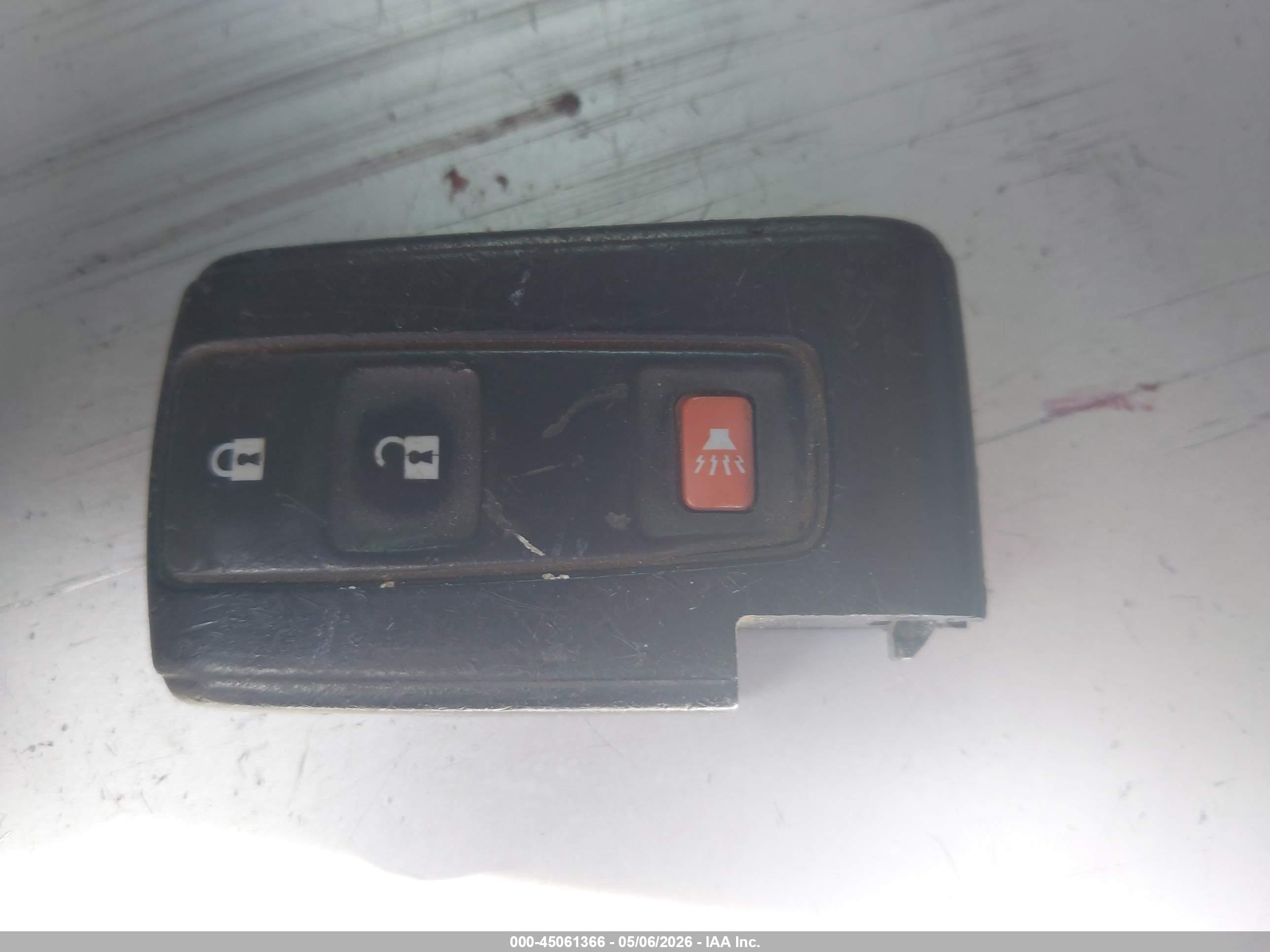 TOYOTA PRIUS image 11