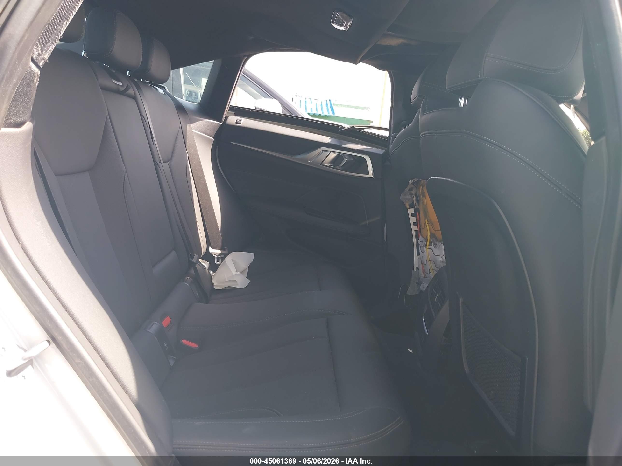 BMW I4 image 8