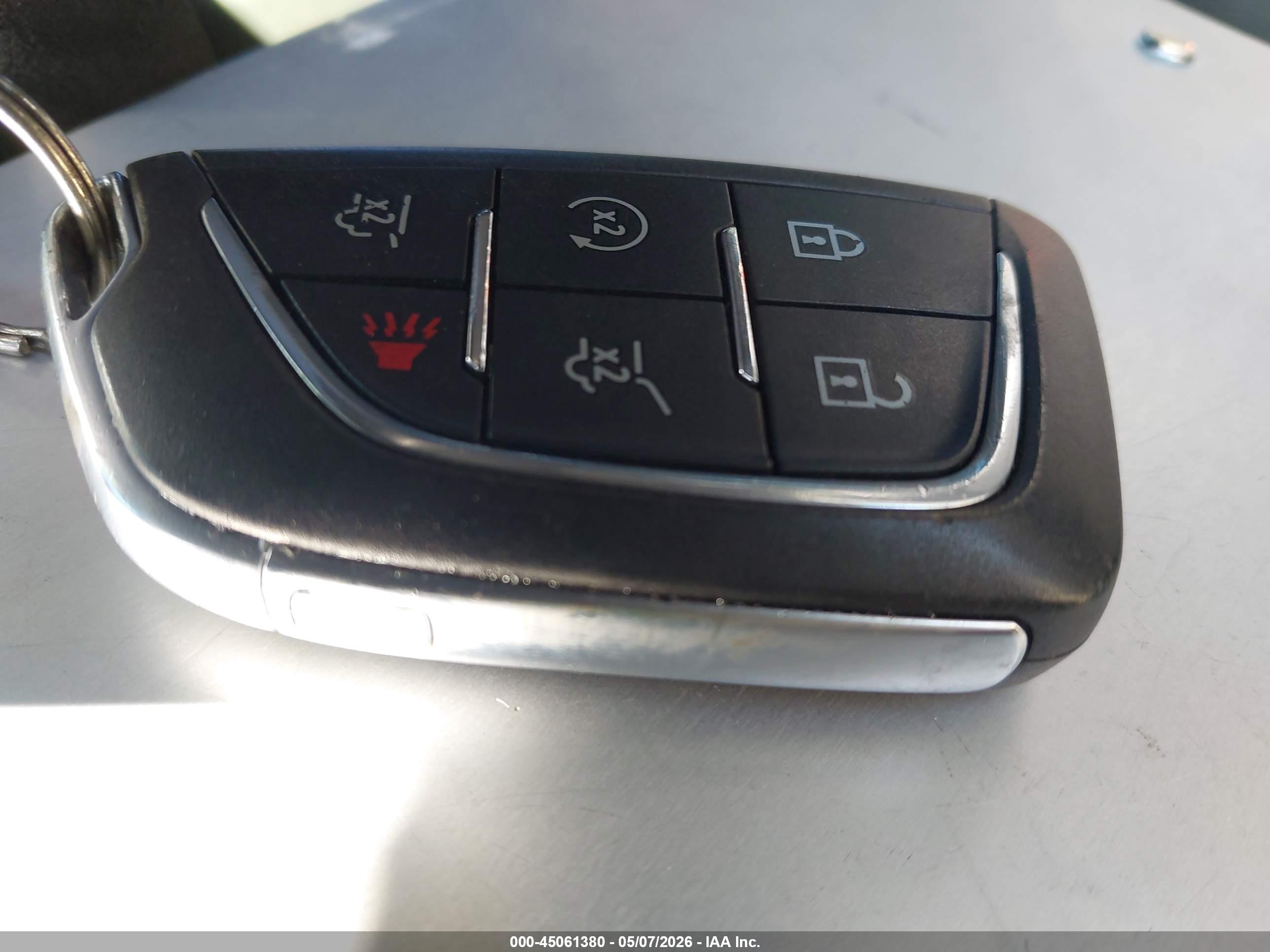 CADILLAC ESCALADE image 11