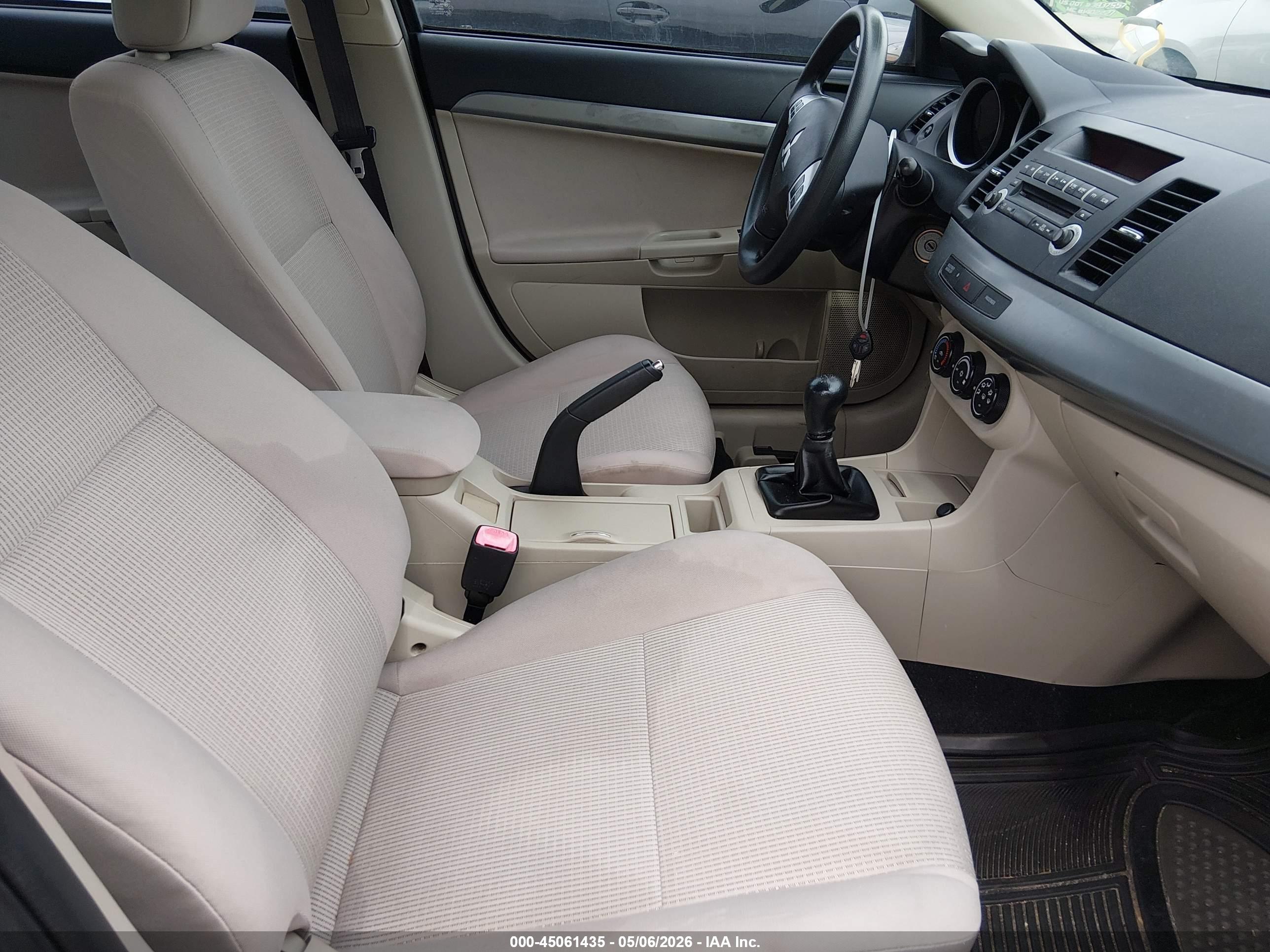MITSUBISHI LANCER image 5