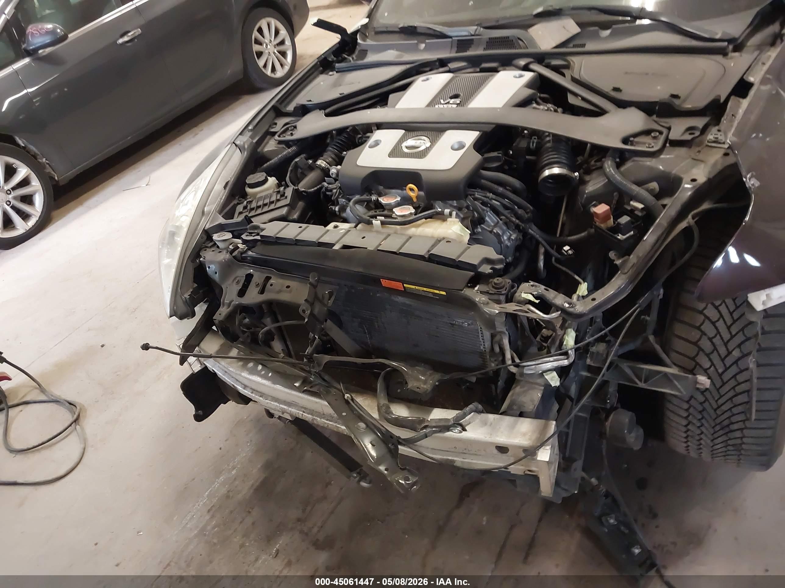 NISSAN 370Z image 6