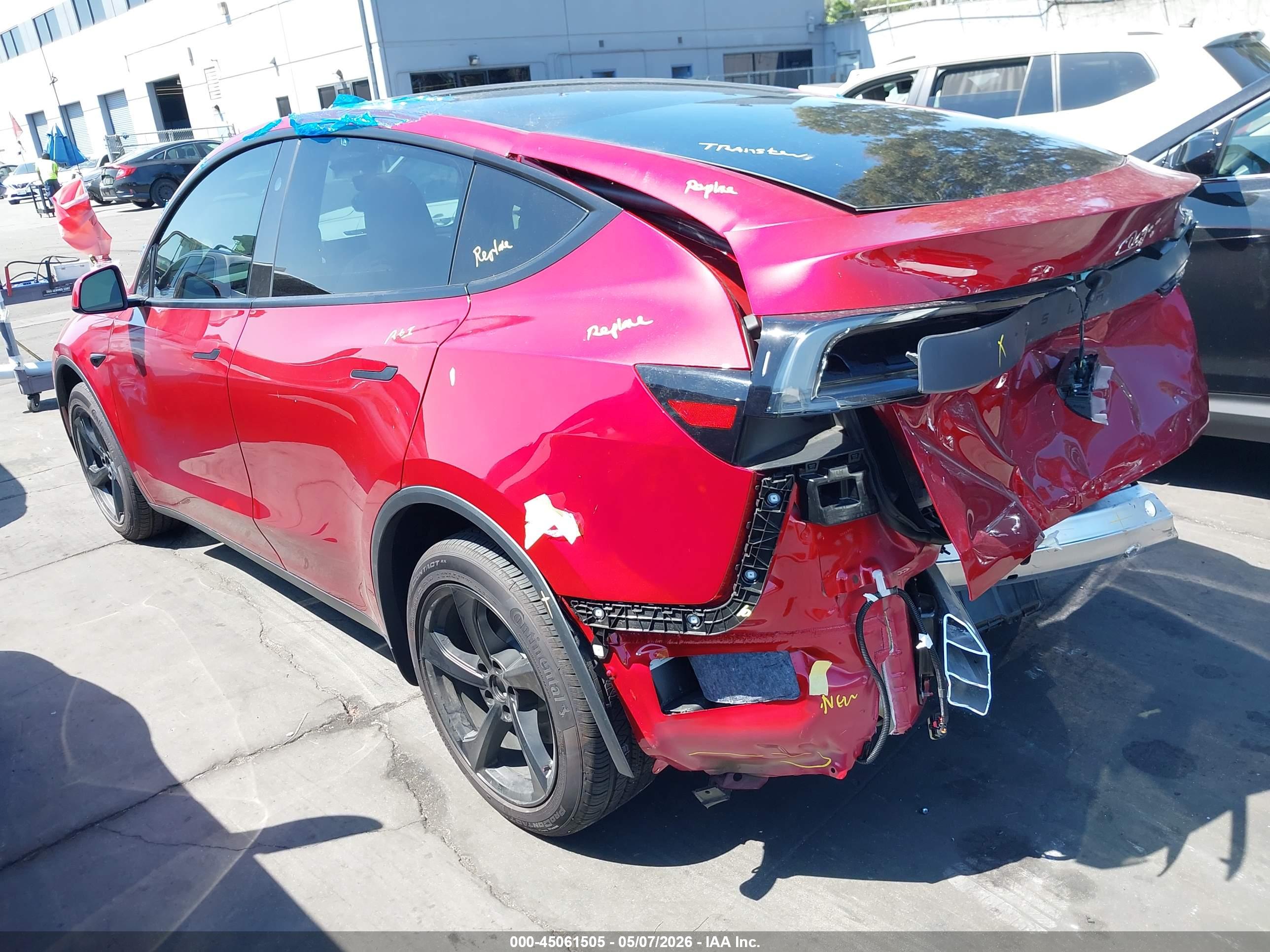 TESLA MODEL image 3